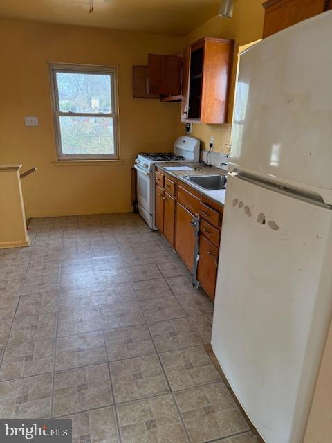 2508 SAINT CLAIR DRIVE