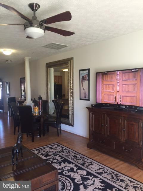 WOOD CREEK GOLF COMM - Residential Lease