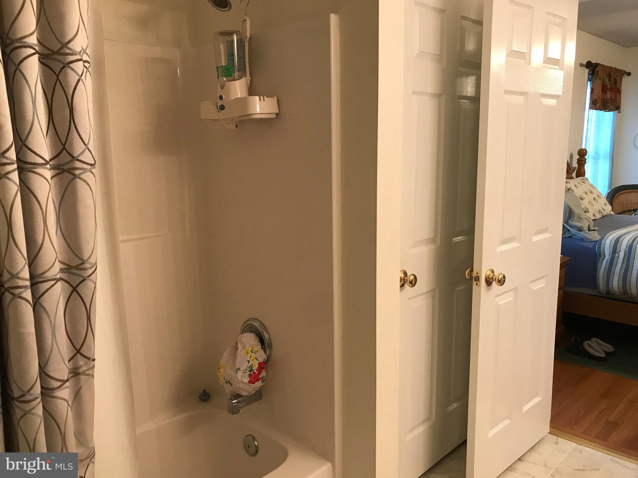 ELIZABETH STATION - Residential