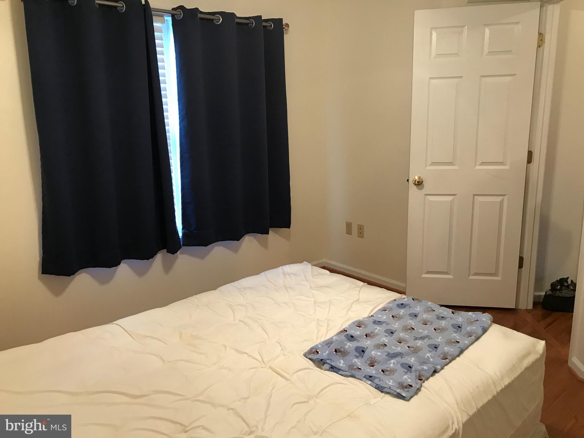 ELIZABETH STATION - Residential