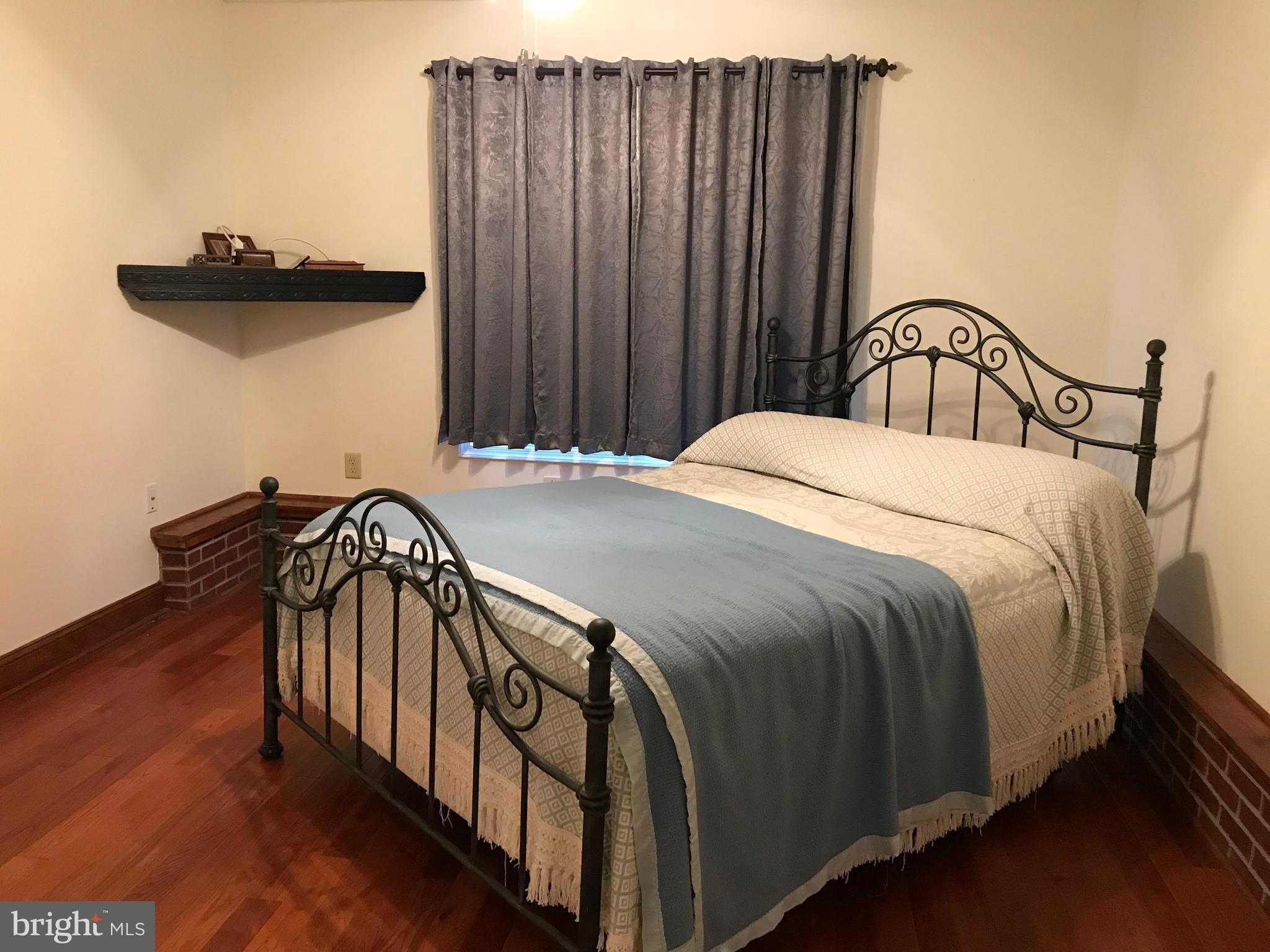 ELIZABETH STATION - Residential