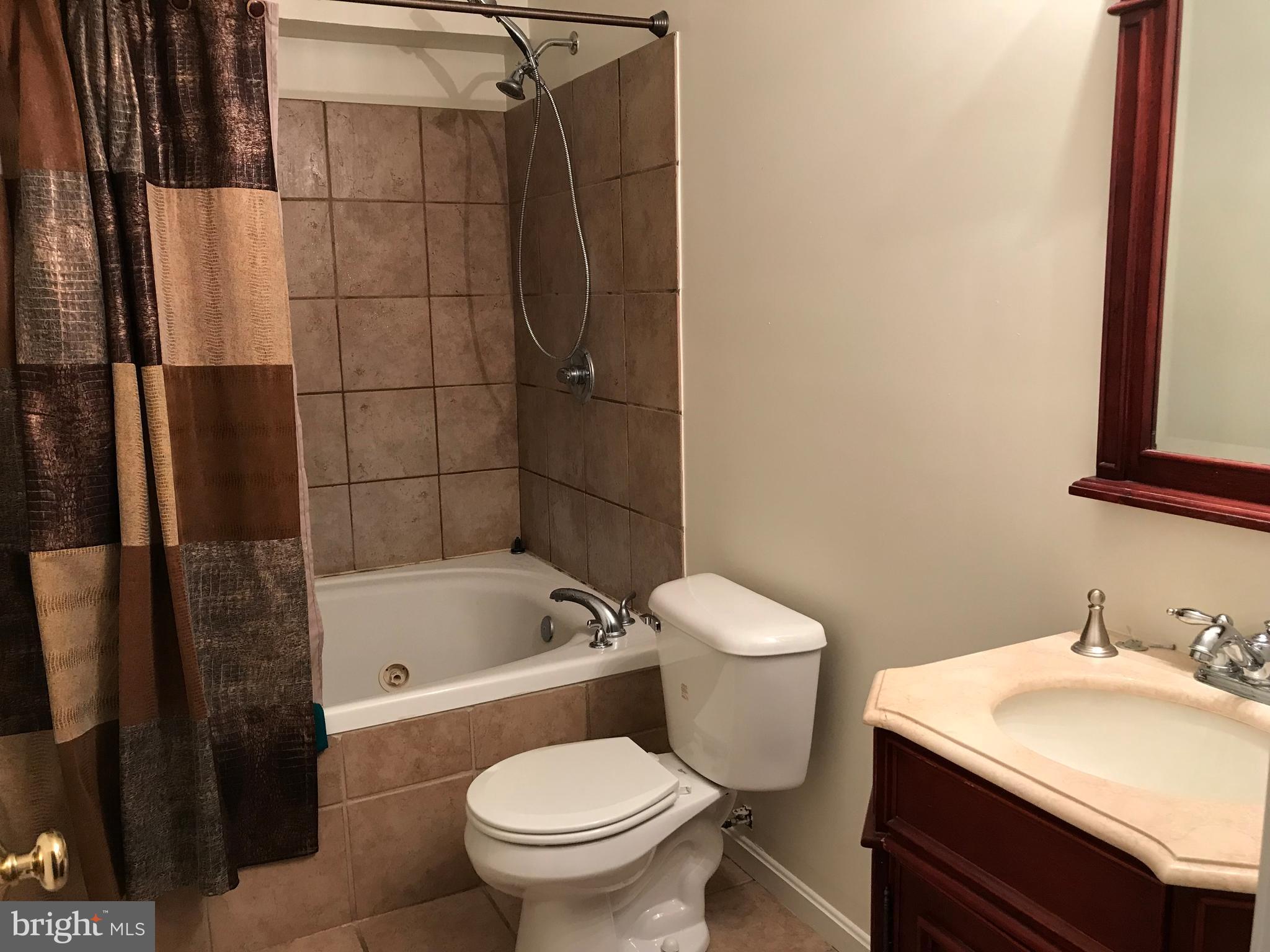 ELIZABETH STATION - Residential