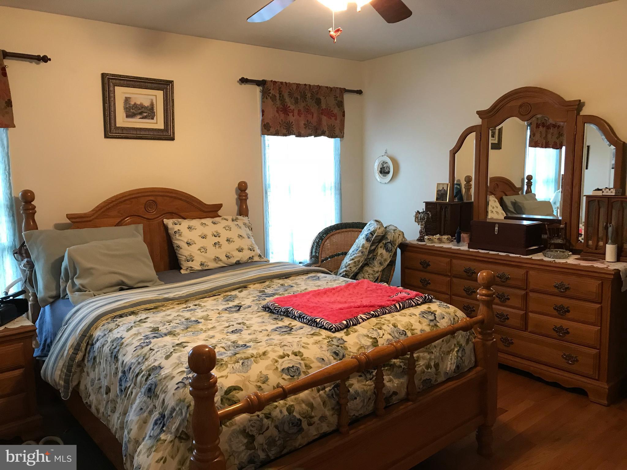 ELIZABETH STATION - Residential