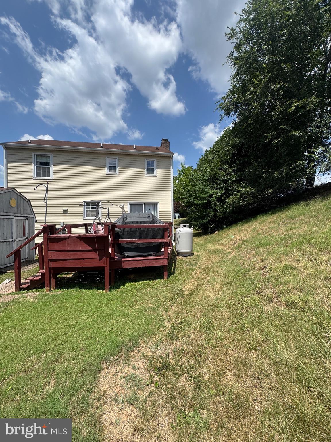 100 GREENBRIER TERRACE