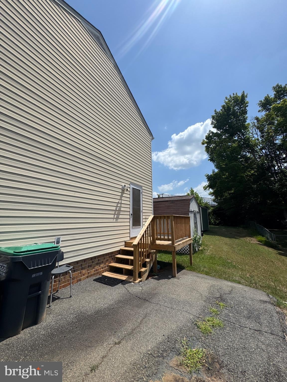 100 GREENBRIER TERRACE
