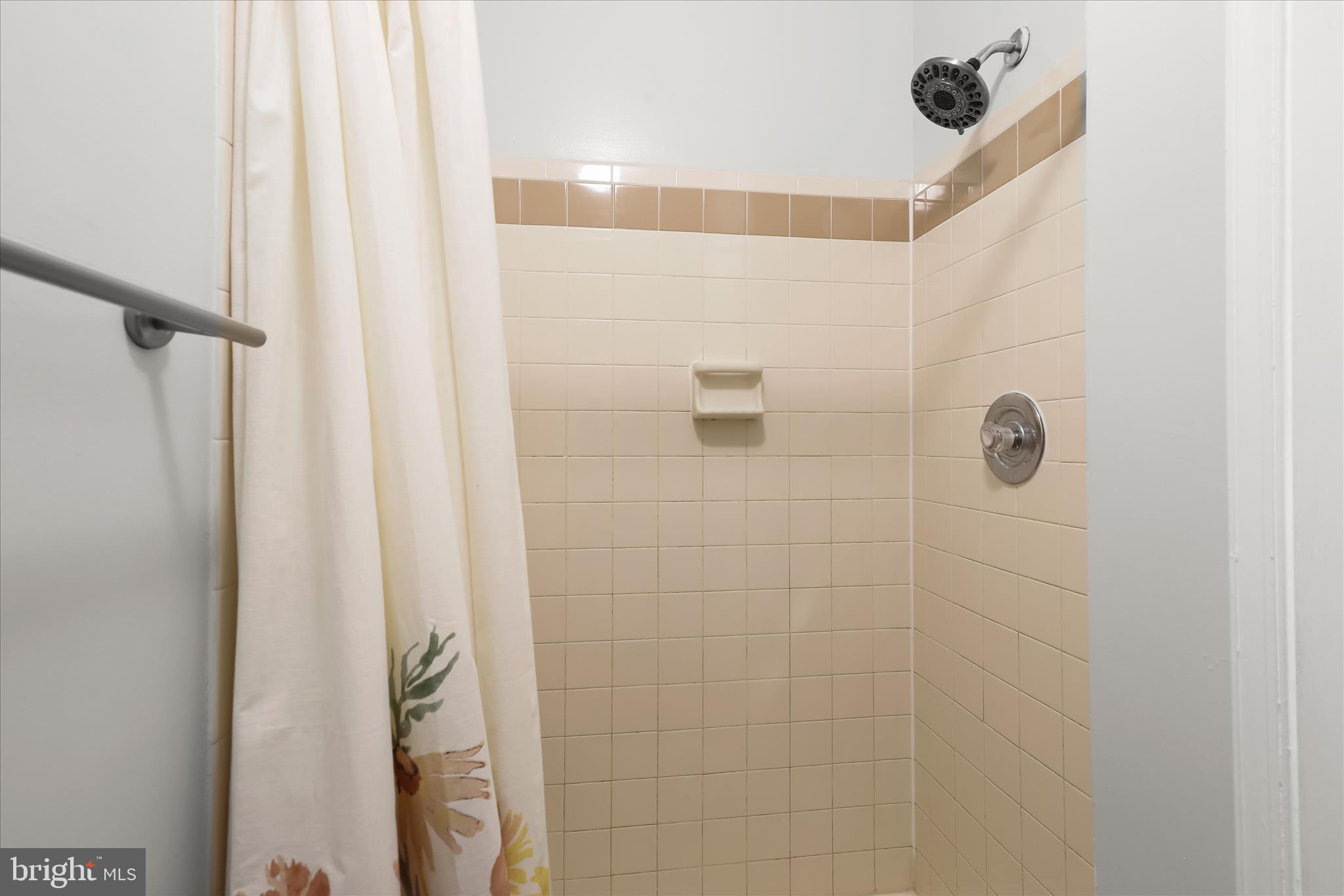 HEATHERFIELD CONDOS - Residential