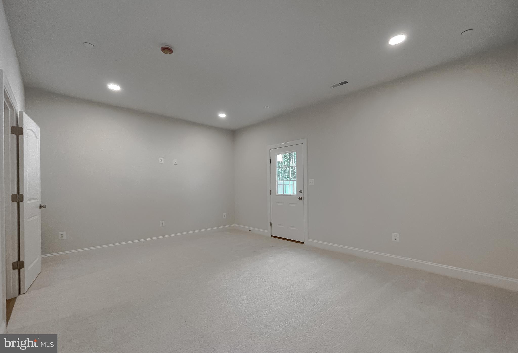 MEADOWS AT TOWN RUN II - Residential