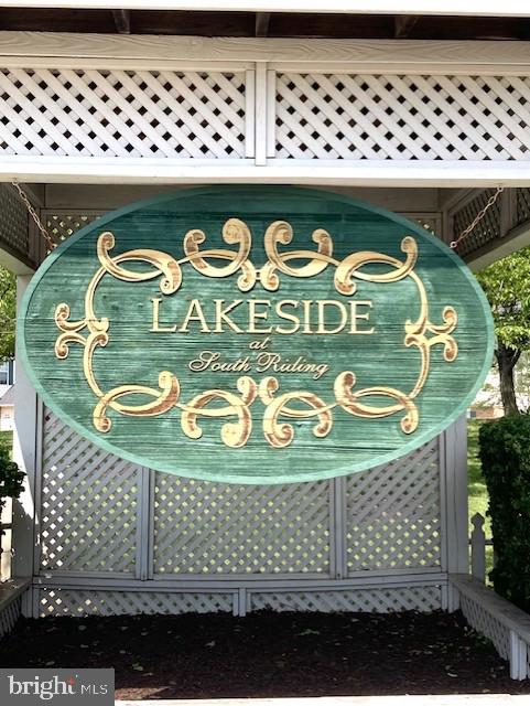 25230 POND VIEW SQUARE 102
