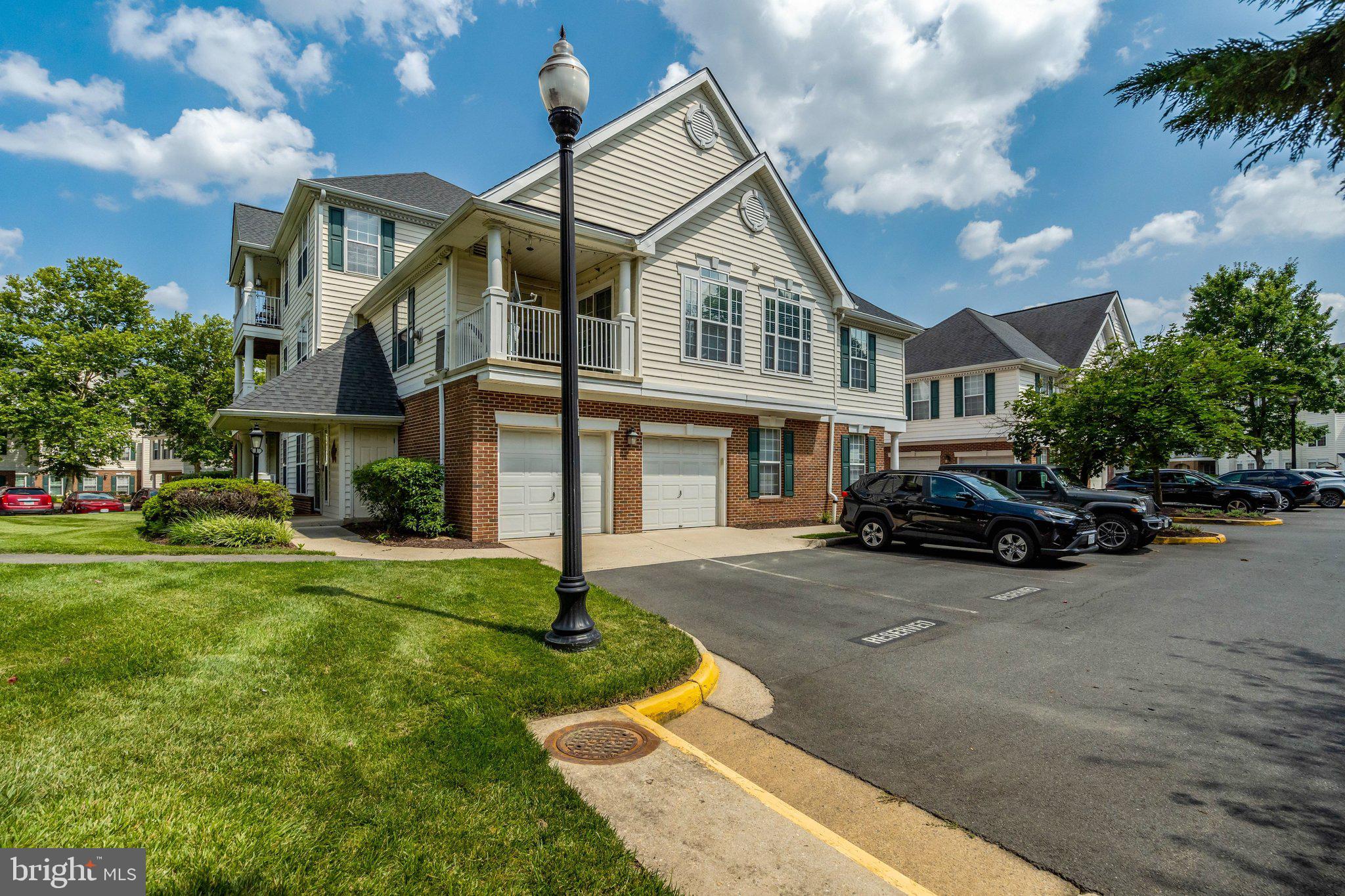 25230 POND VIEW SQUARE 102