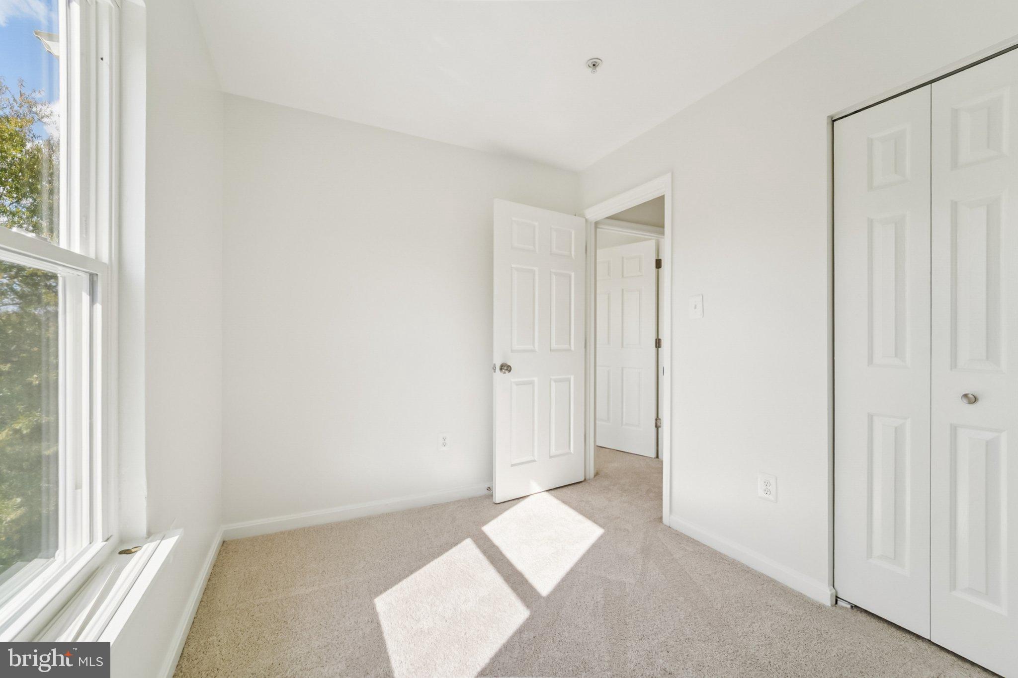 CROFTON FARMS - Residential