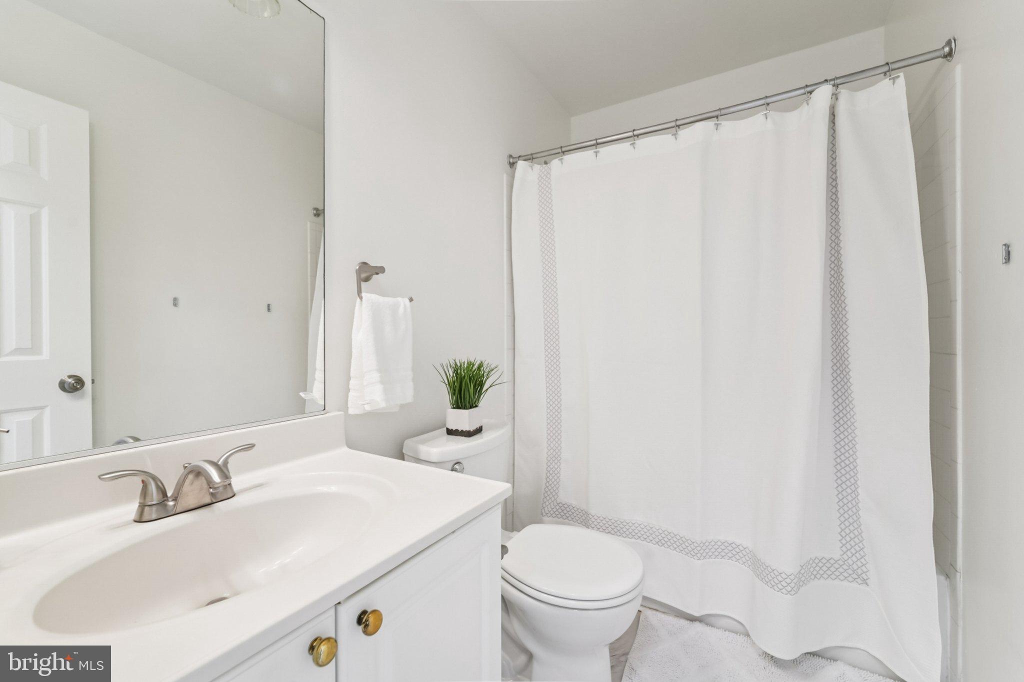 CROFTON FARMS - Residential