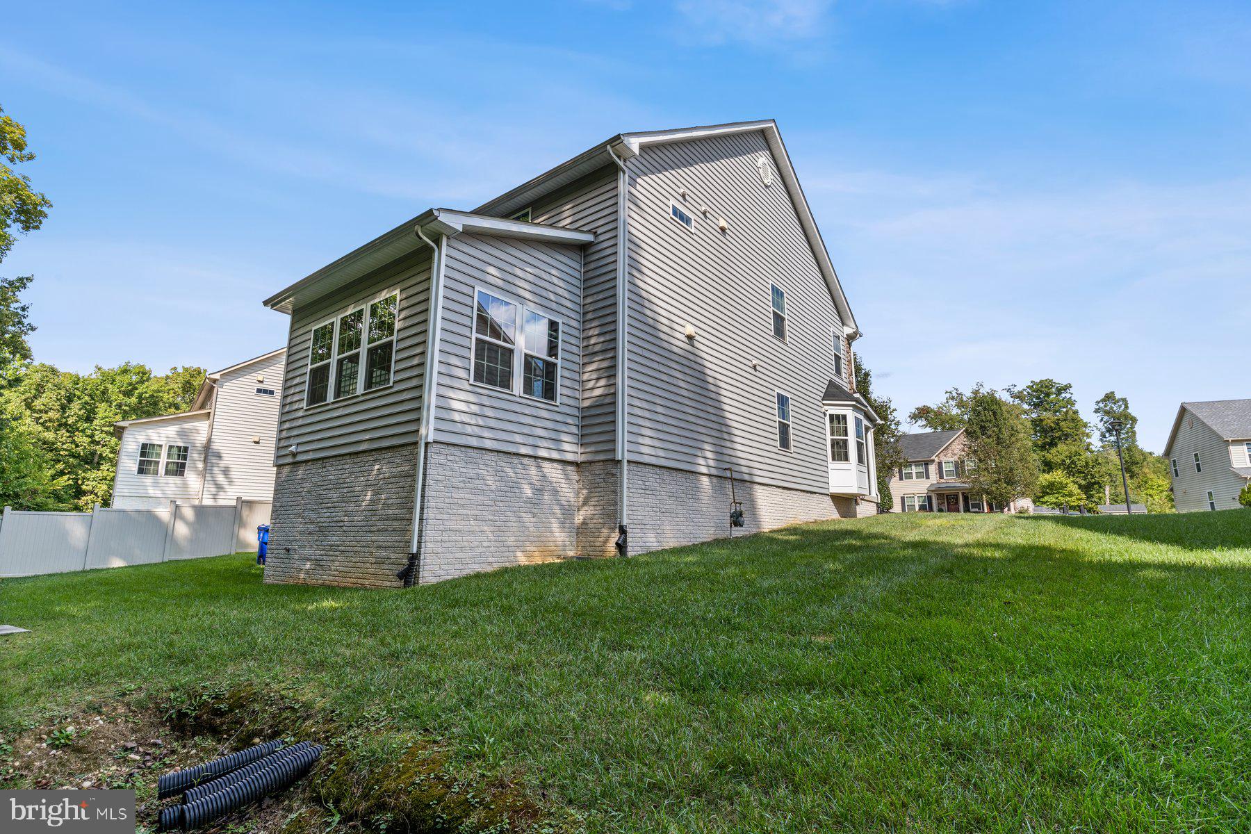 LINDEN GROVE - Residential