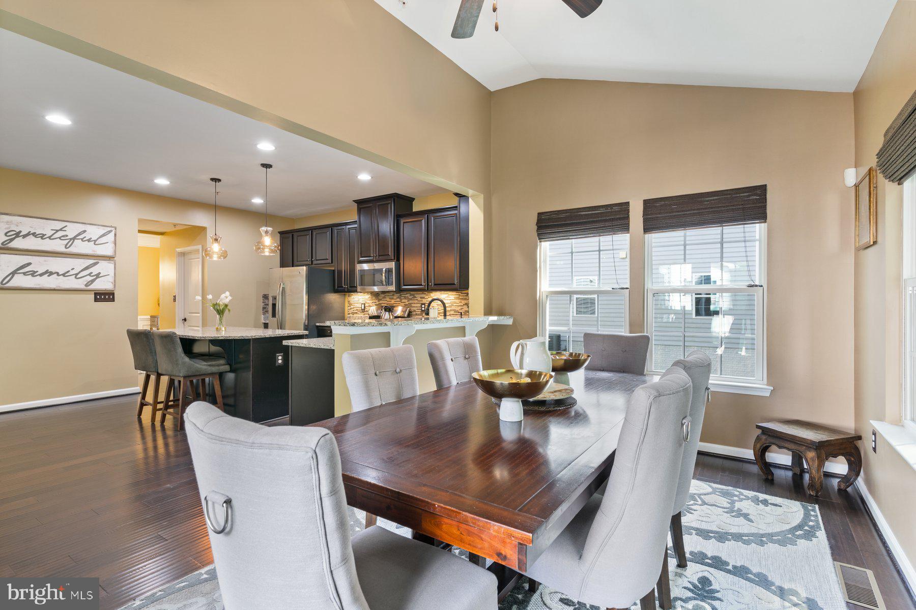 LINDEN GROVE - Residential