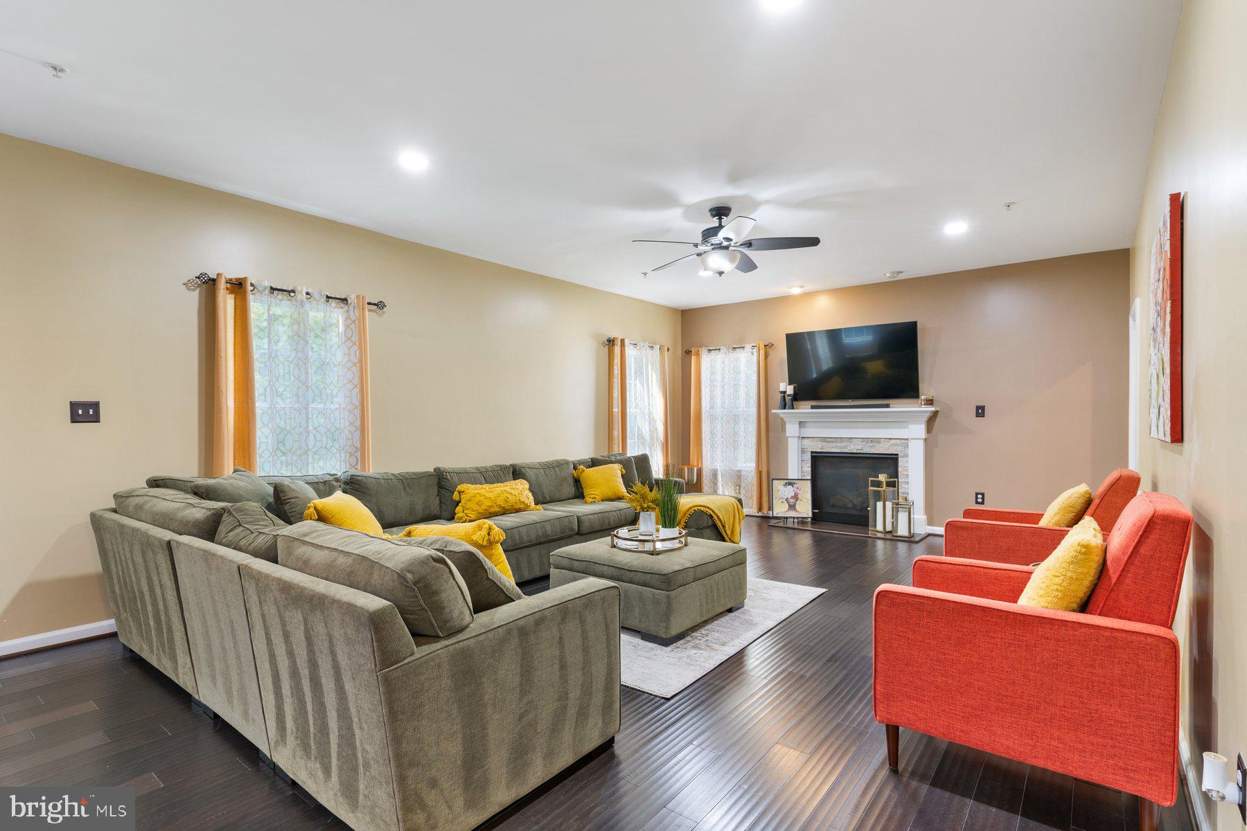 LINDEN GROVE - Residential