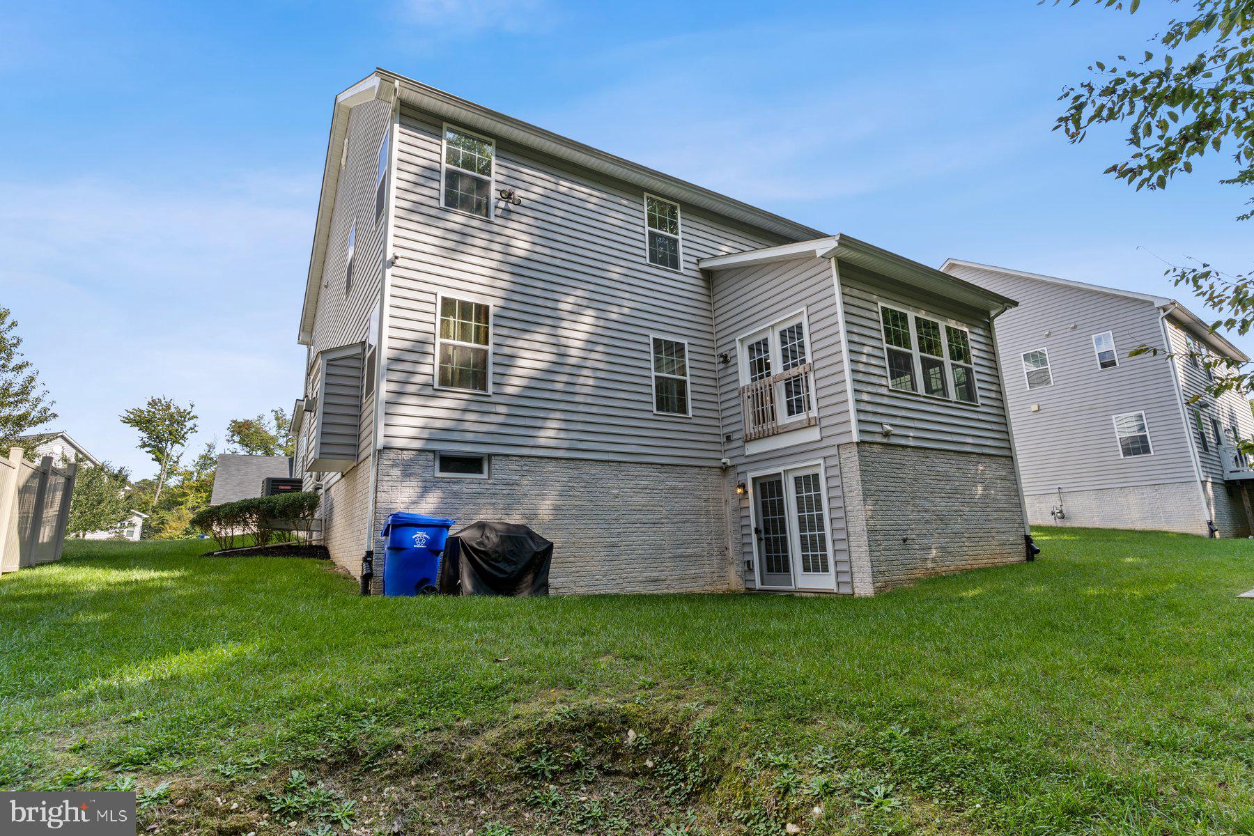 LINDEN GROVE - Residential