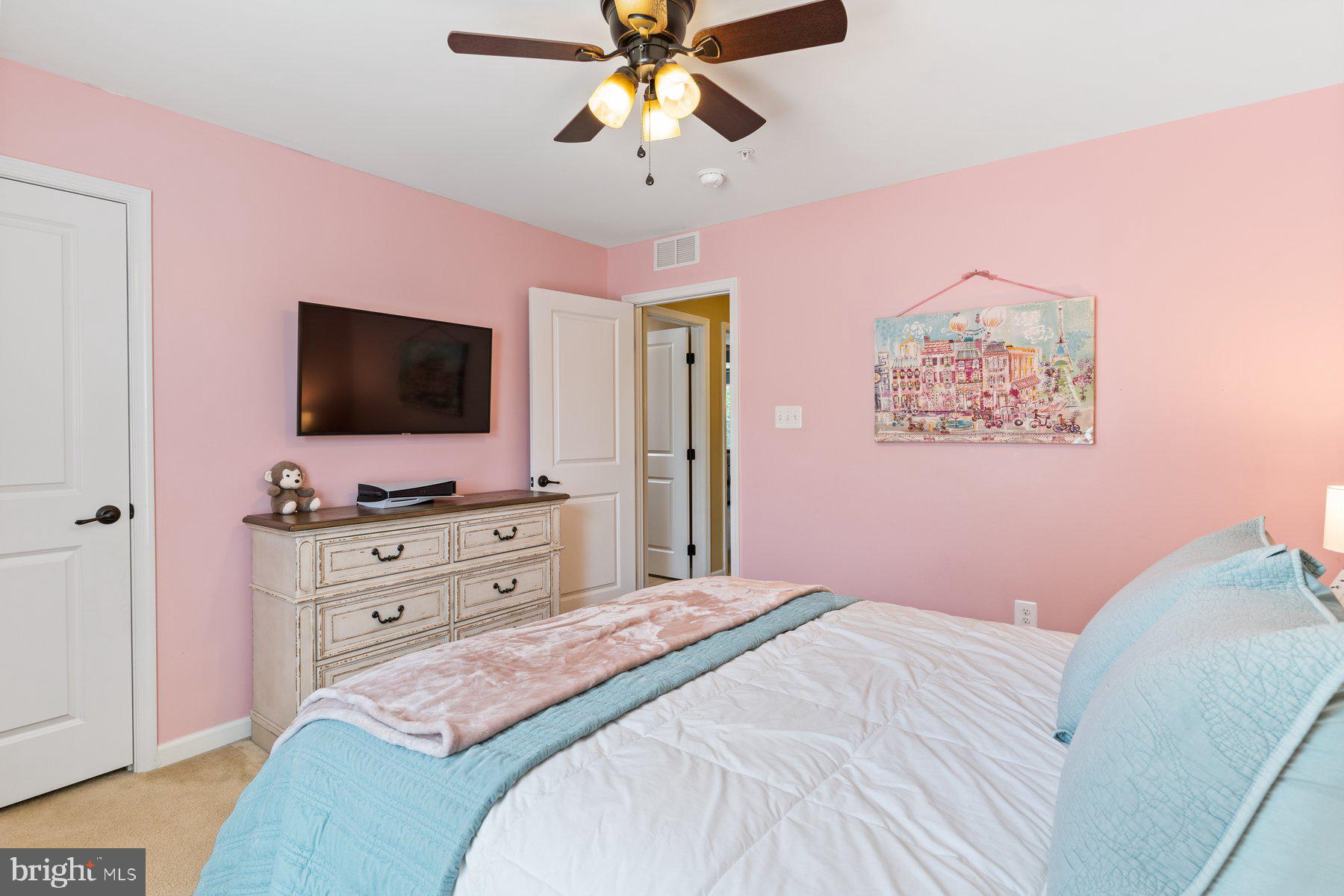 LINDEN GROVE - Residential