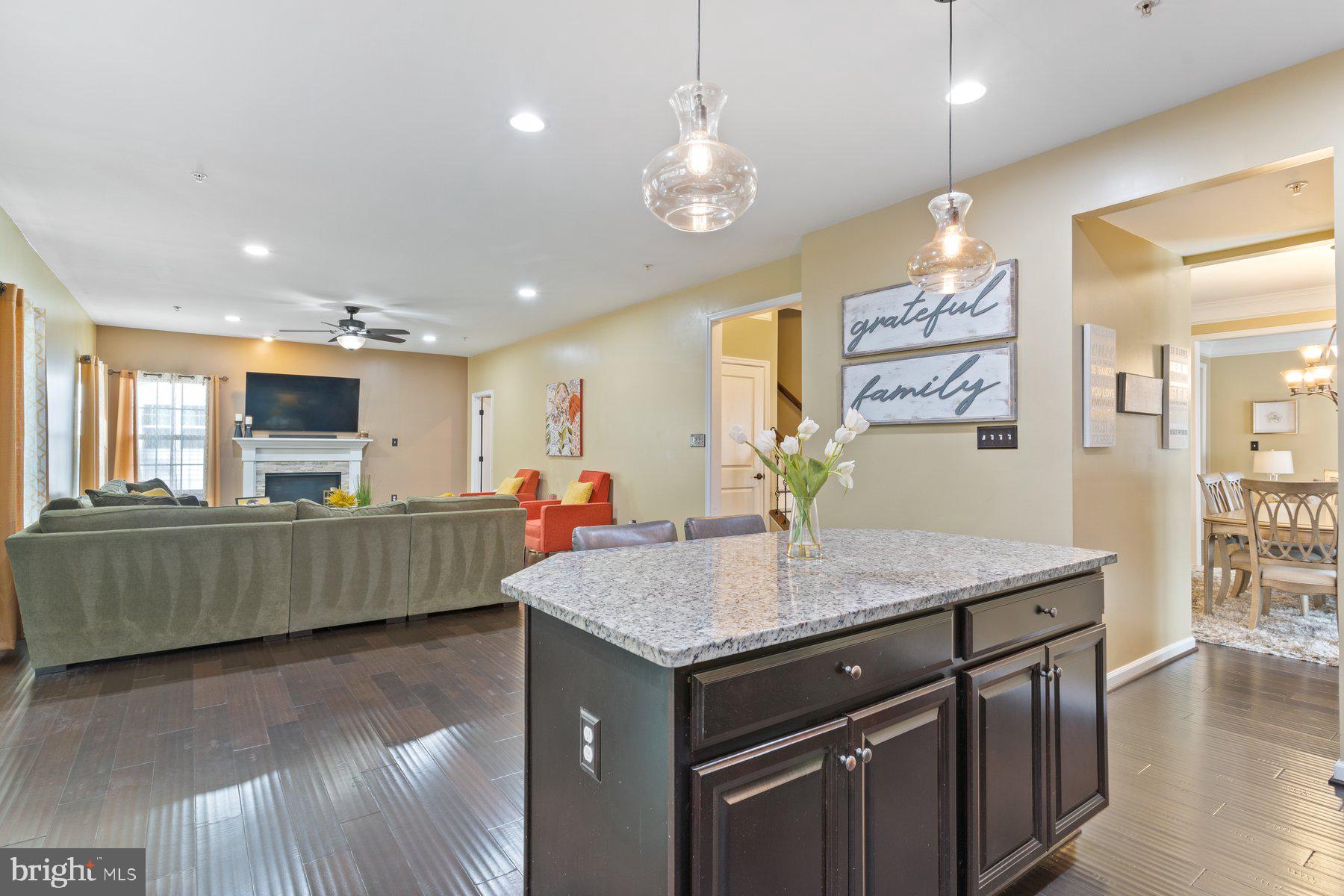 LINDEN GROVE - Residential