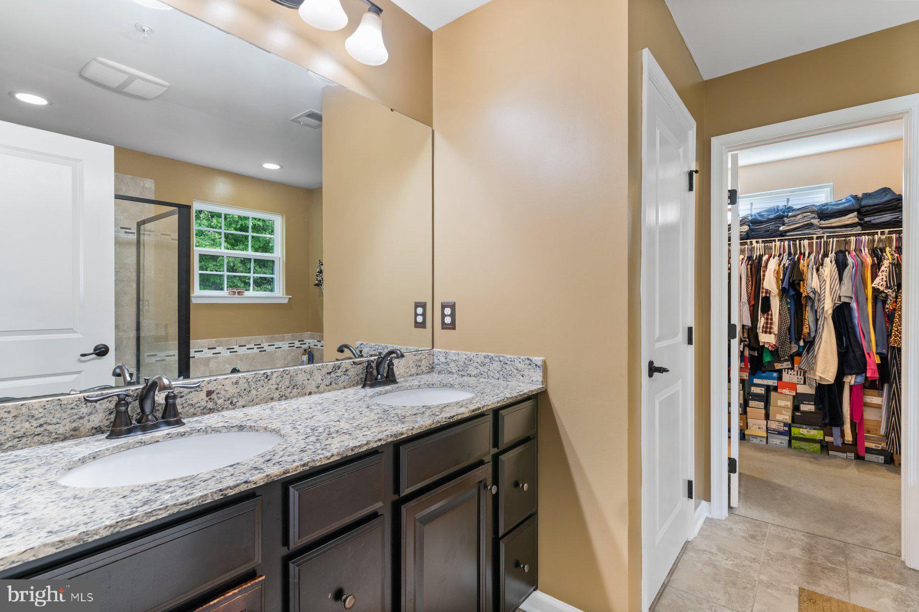 LINDEN GROVE - Residential