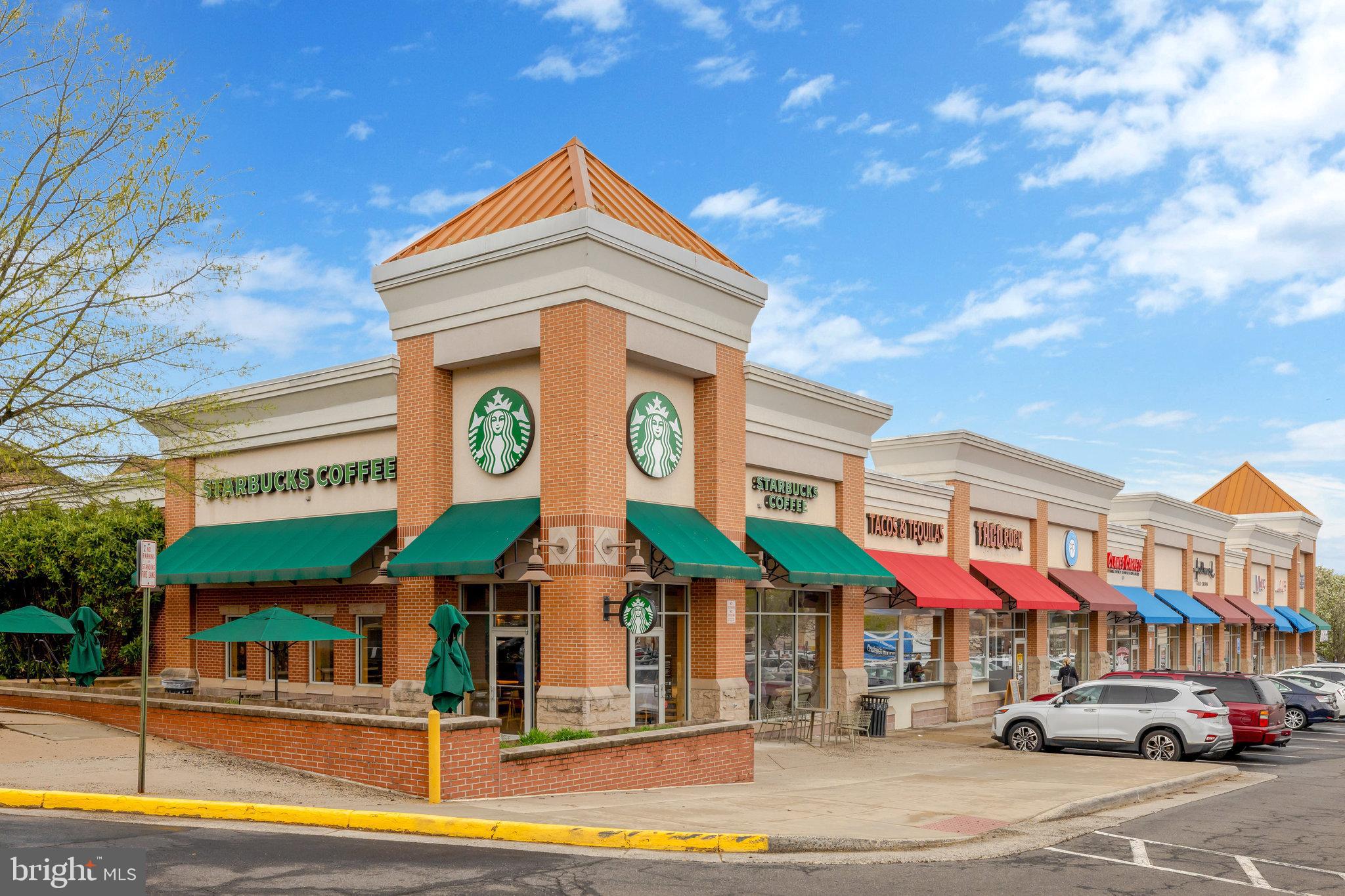 ENGLISH OAKS - Residential
