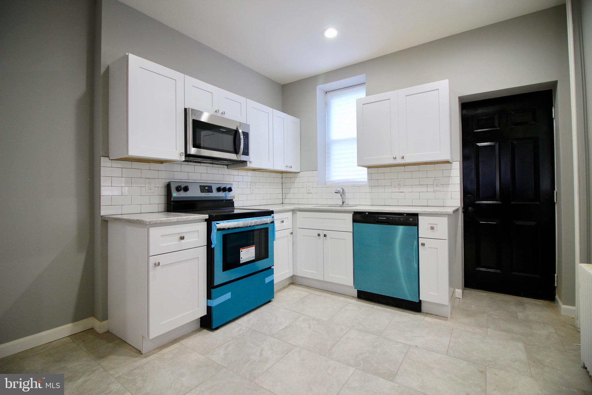 WEST OAK LANE - Residential