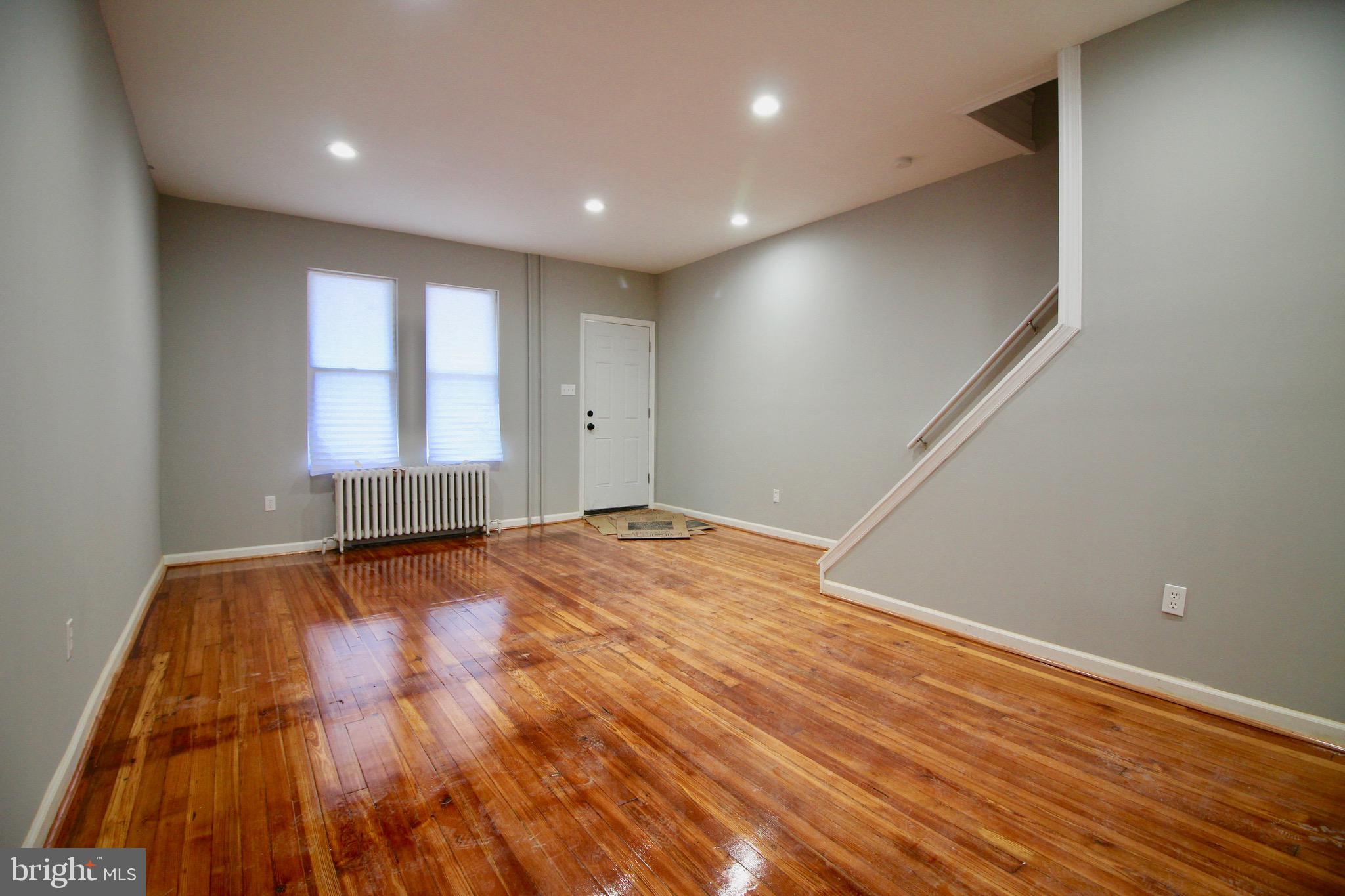 WEST OAK LANE - Residential