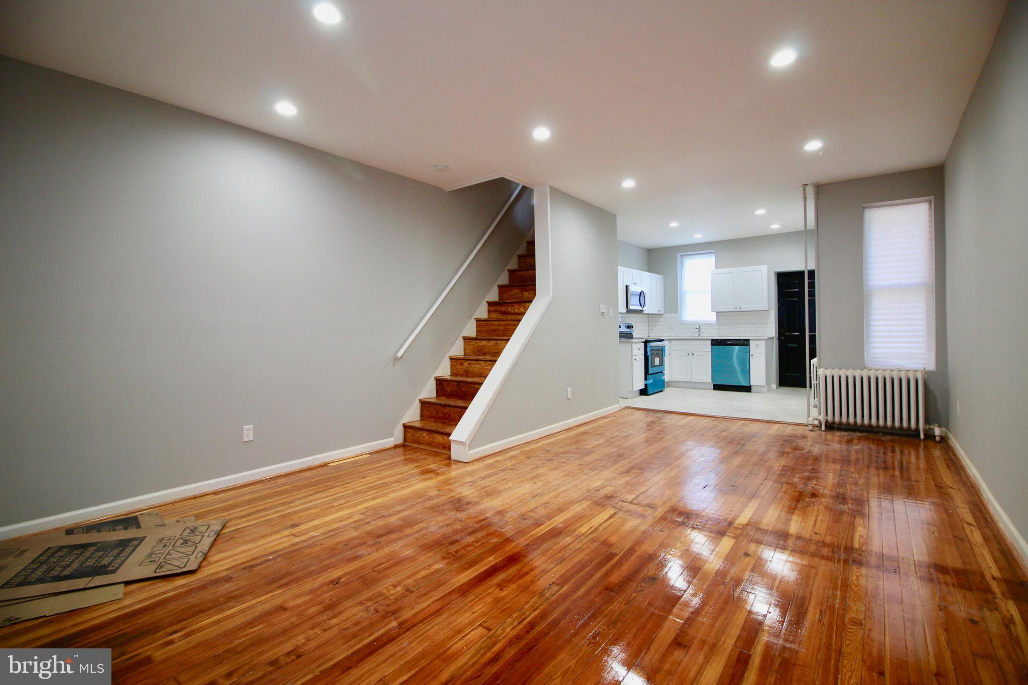 WEST OAK LANE - Residential