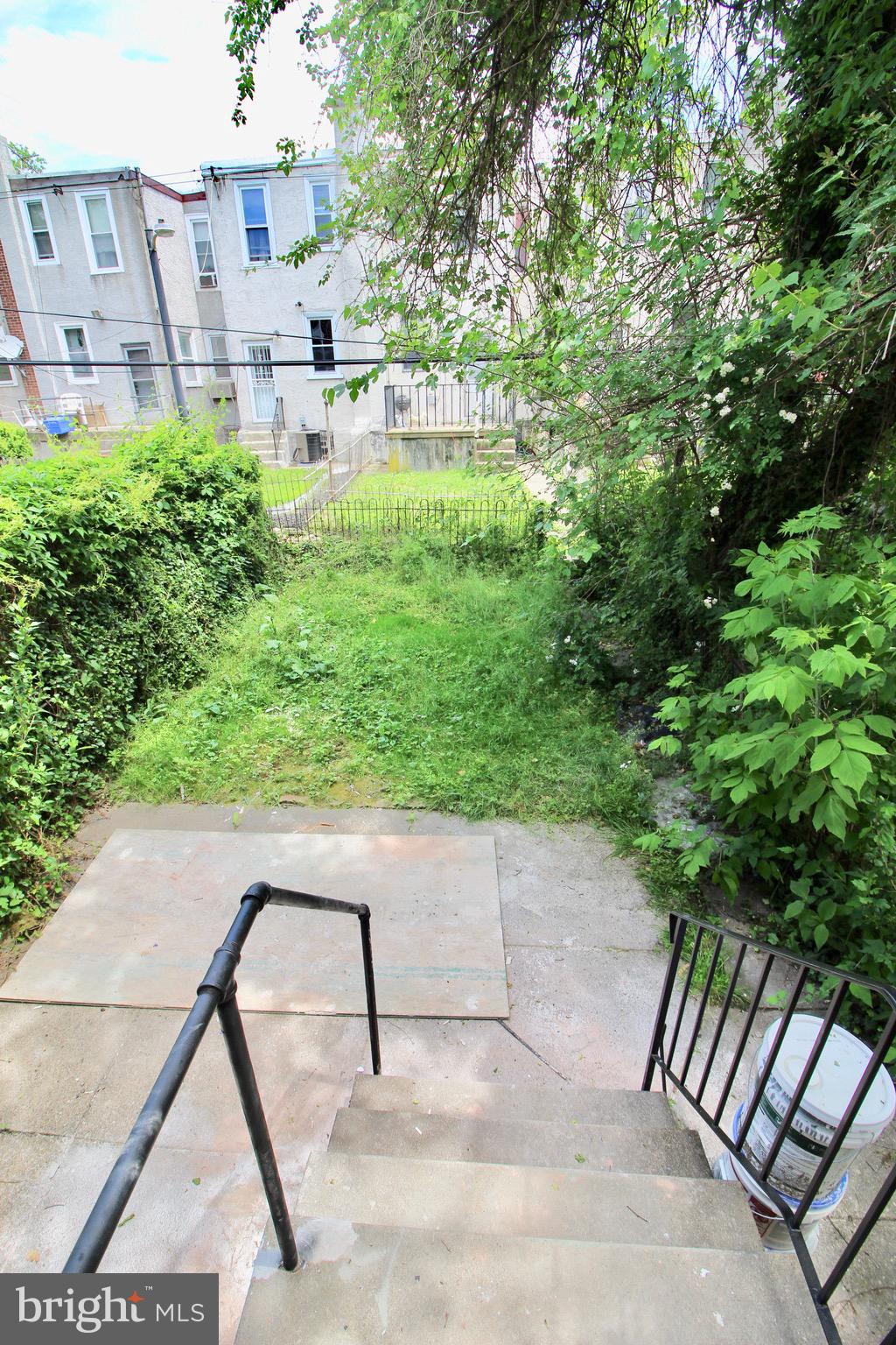 WEST OAK LANE - Residential