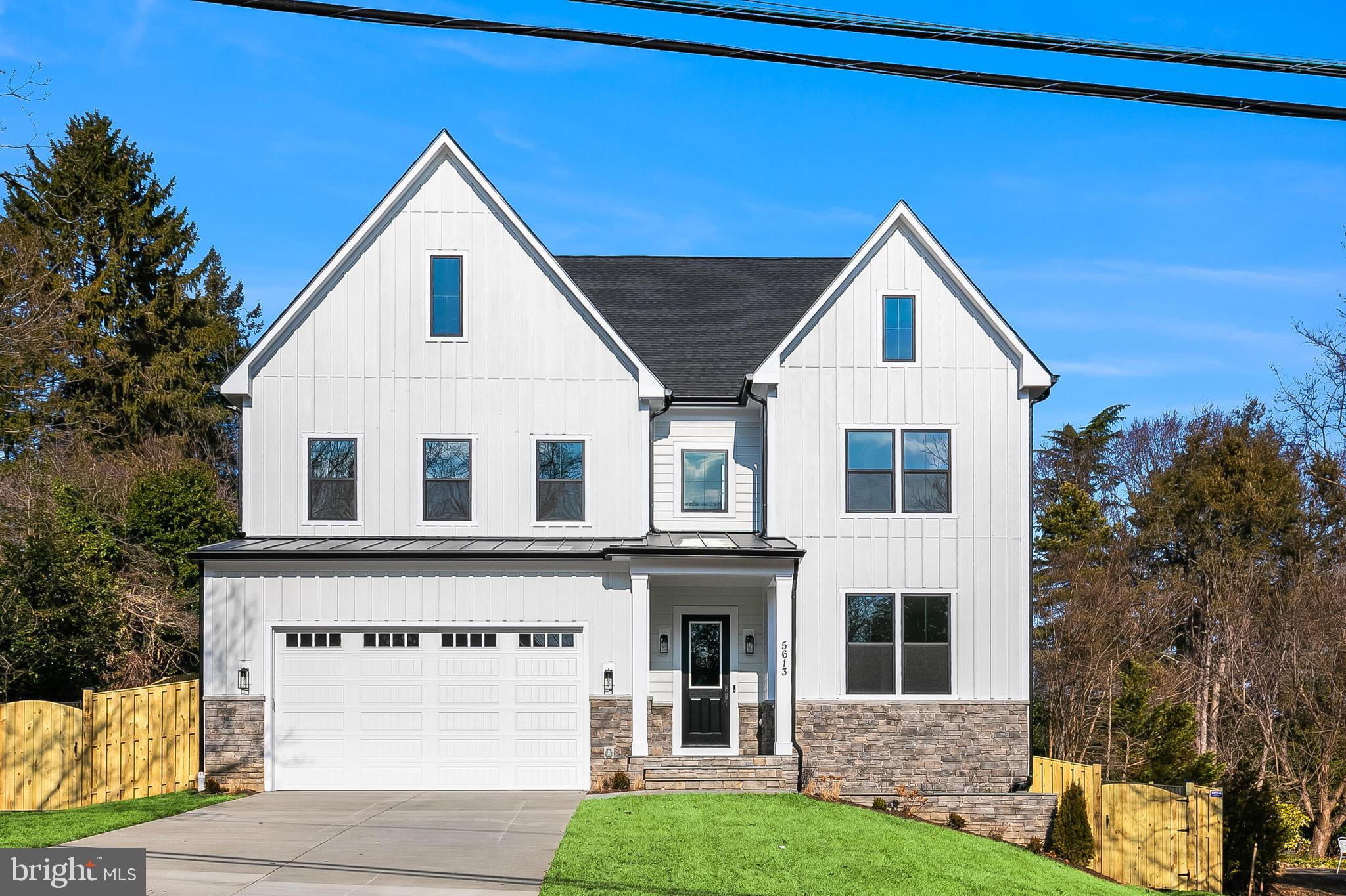 CRESCENT HILLS - Residential Lease