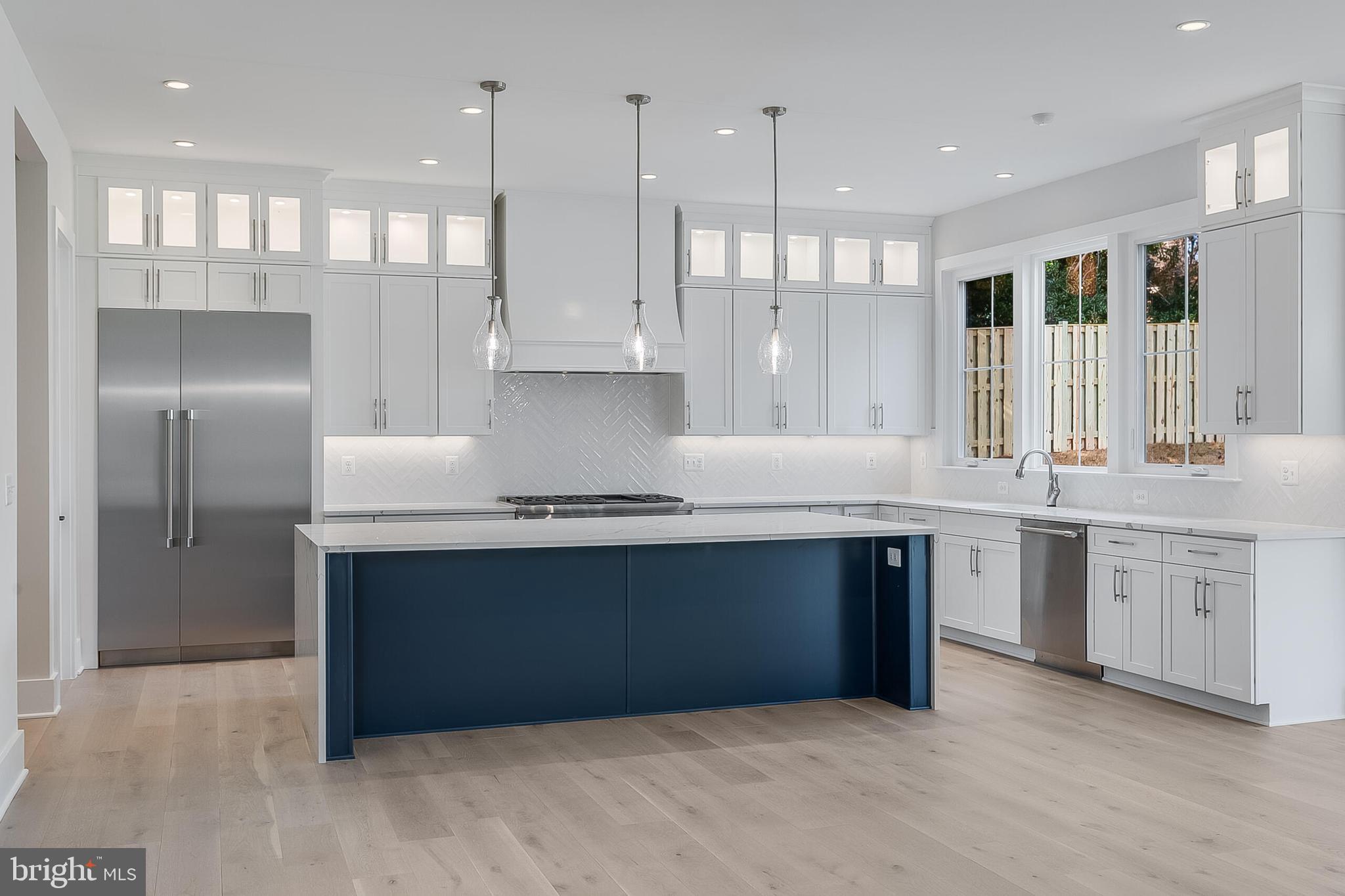 CRESCENT HILLS - Residential Lease