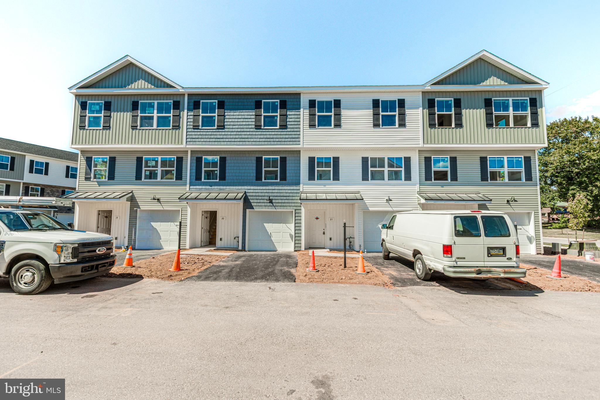 THE LANDING AT FARM LANE ESTATES - Residential