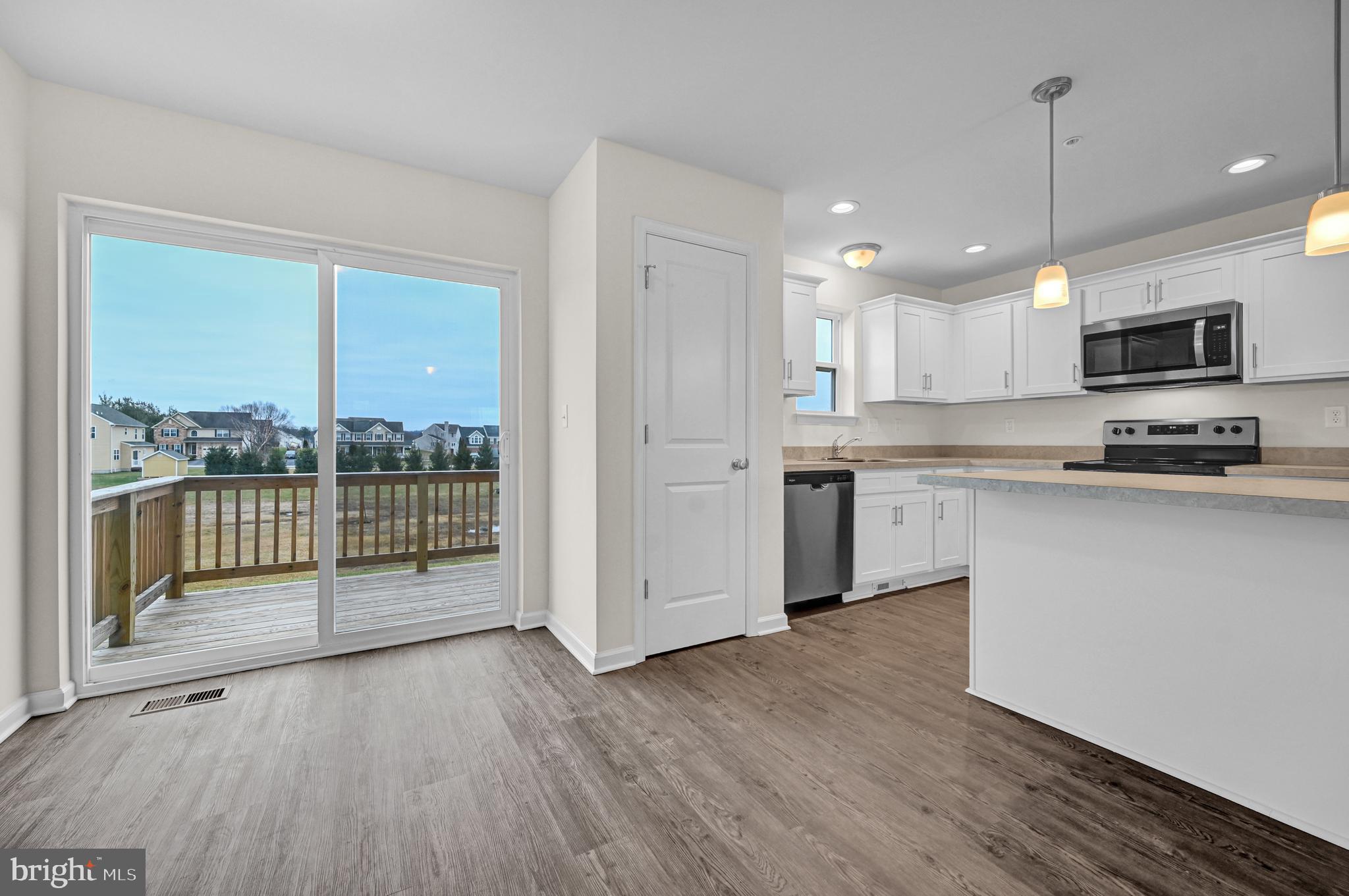 THE LANDING AT FARM LANE ESTATES - Residential