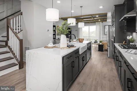 MLS: MDBA2160960