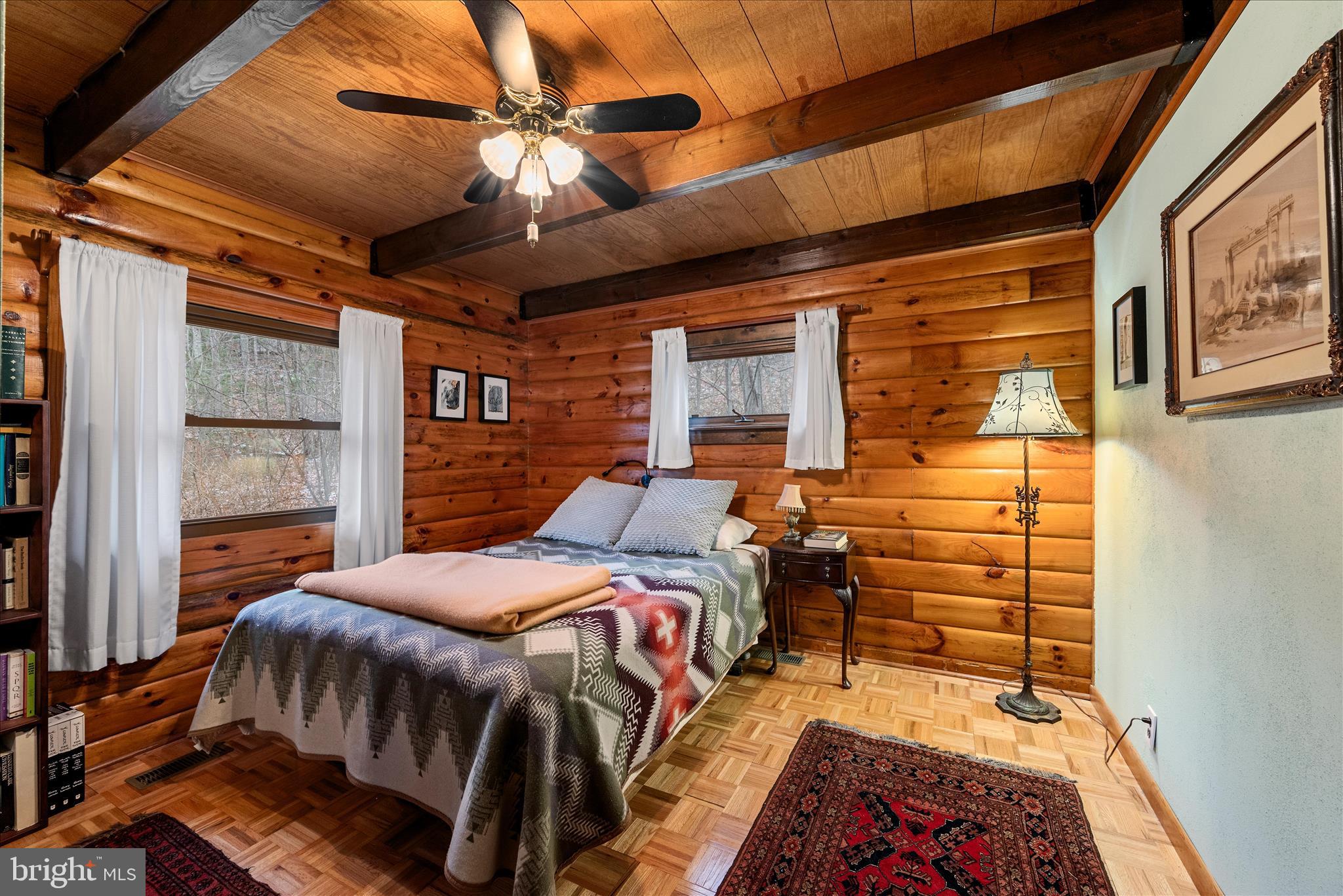 ROCKCLIFF ACRES - Residential