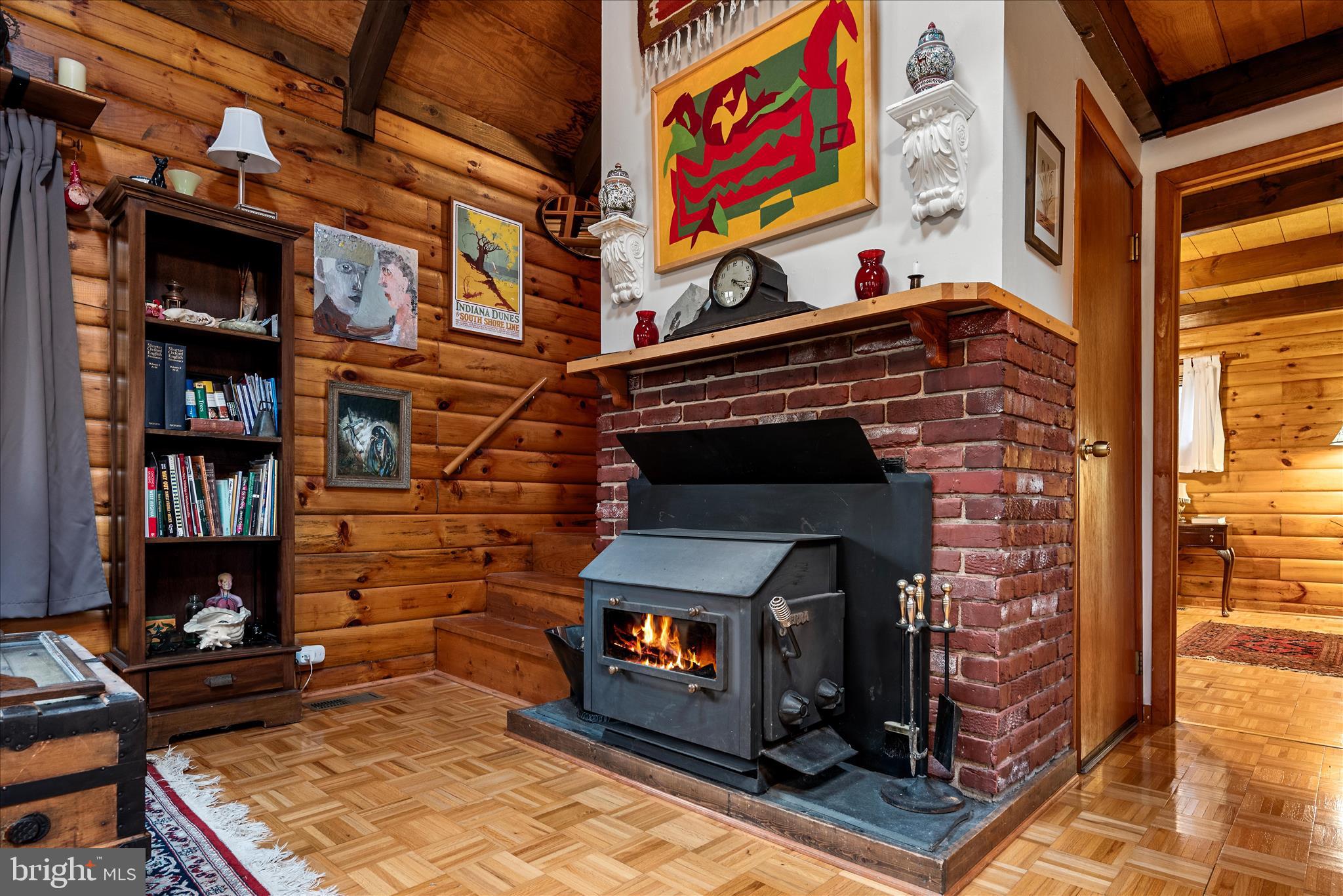 ROCKCLIFF ACRES - Residential