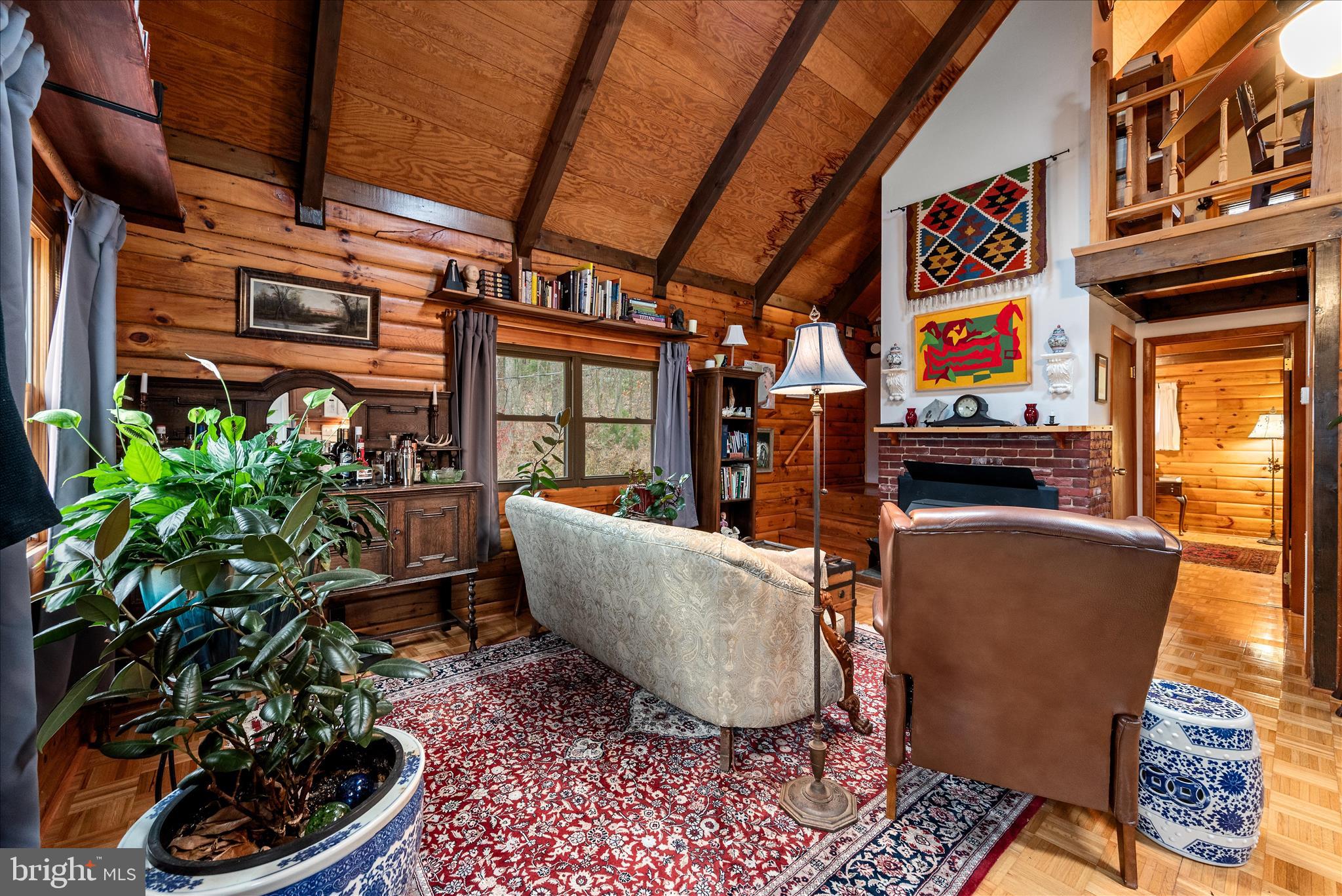 ROCKCLIFF ACRES - Residential