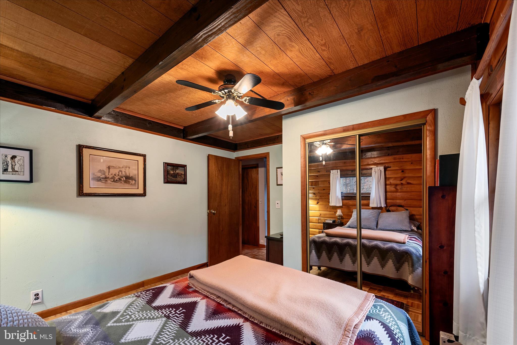 ROCKCLIFF ACRES - Residential