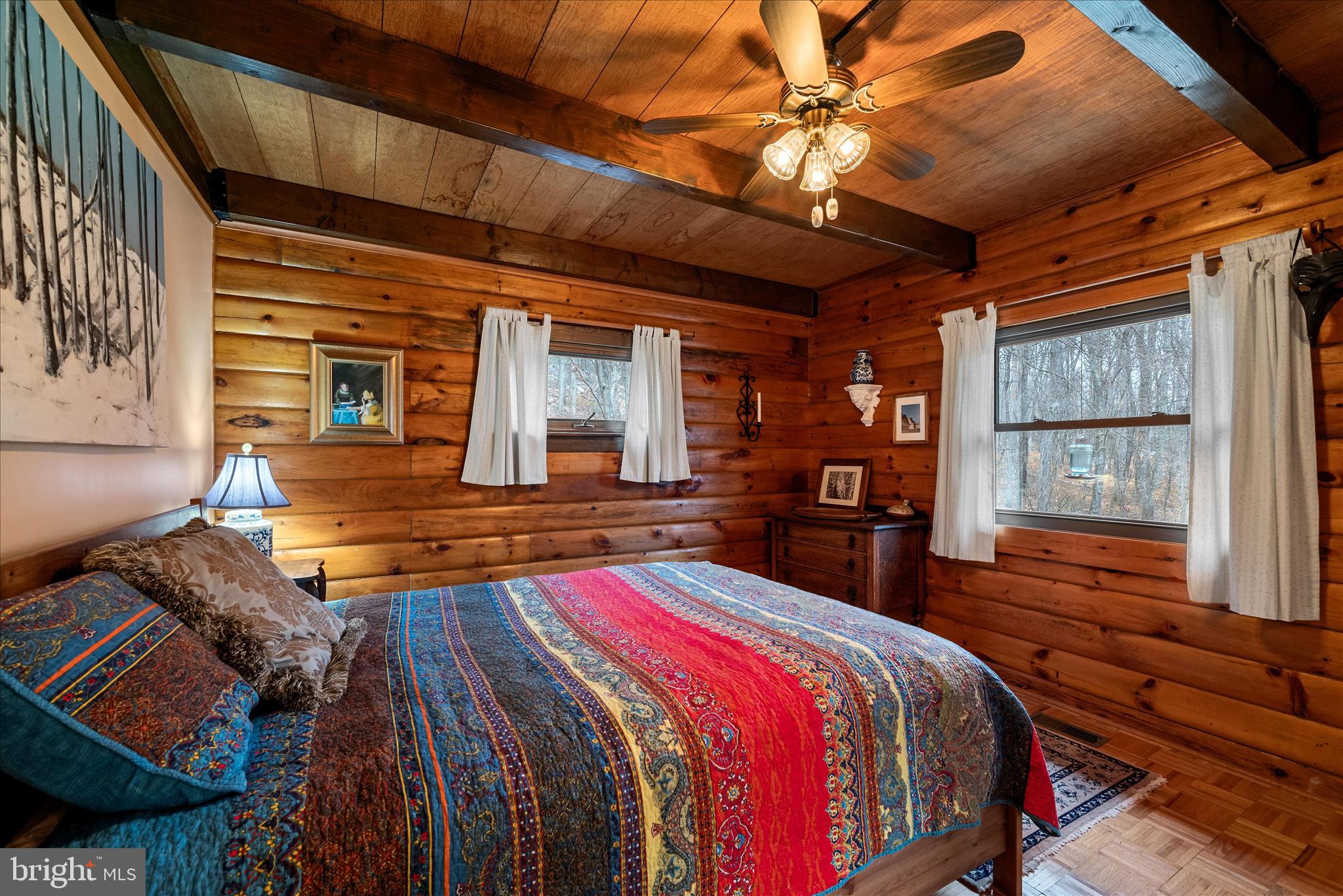 ROCKCLIFF ACRES - Residential