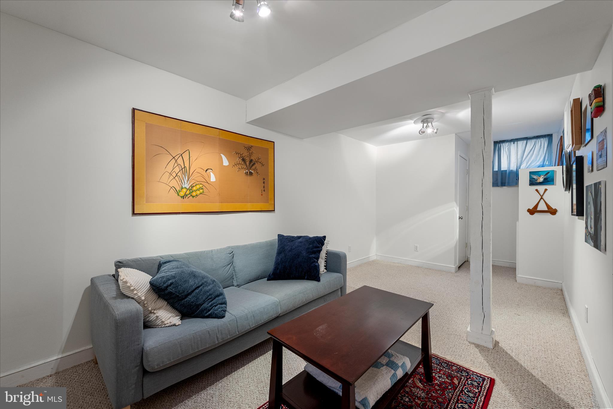 ROCKCLIFF ACRES - Residential