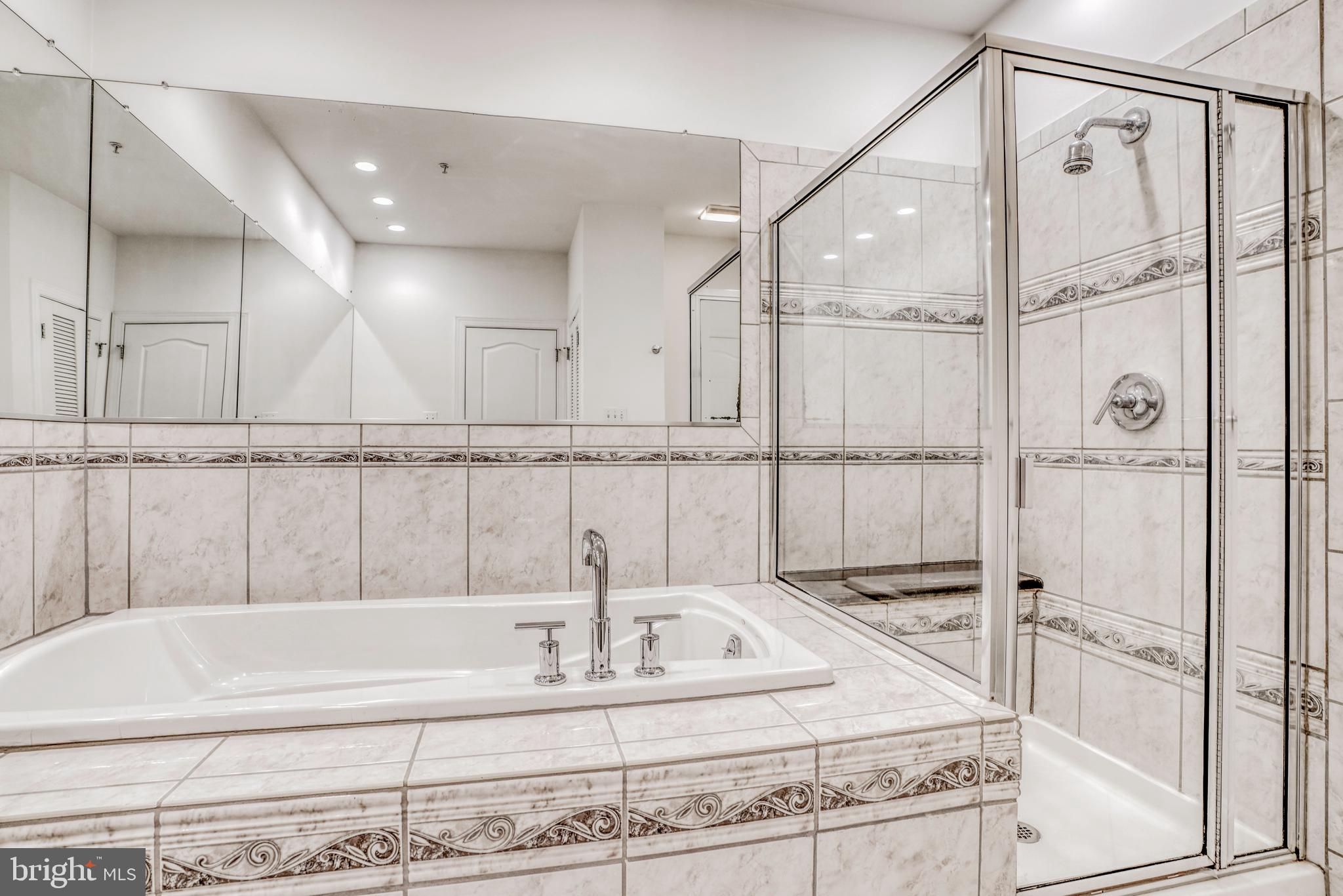 NORTH SHORE - Residential Lease