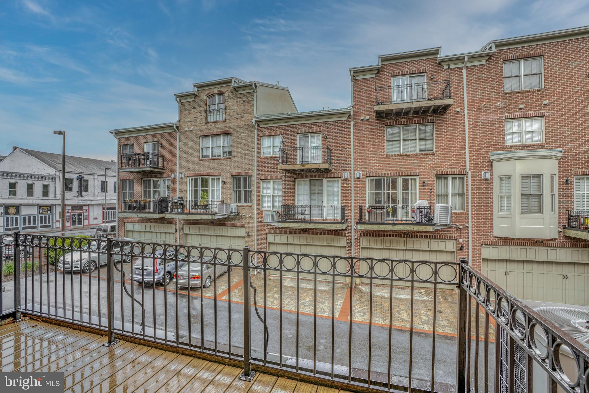 NORTH SHORE - Residential Lease