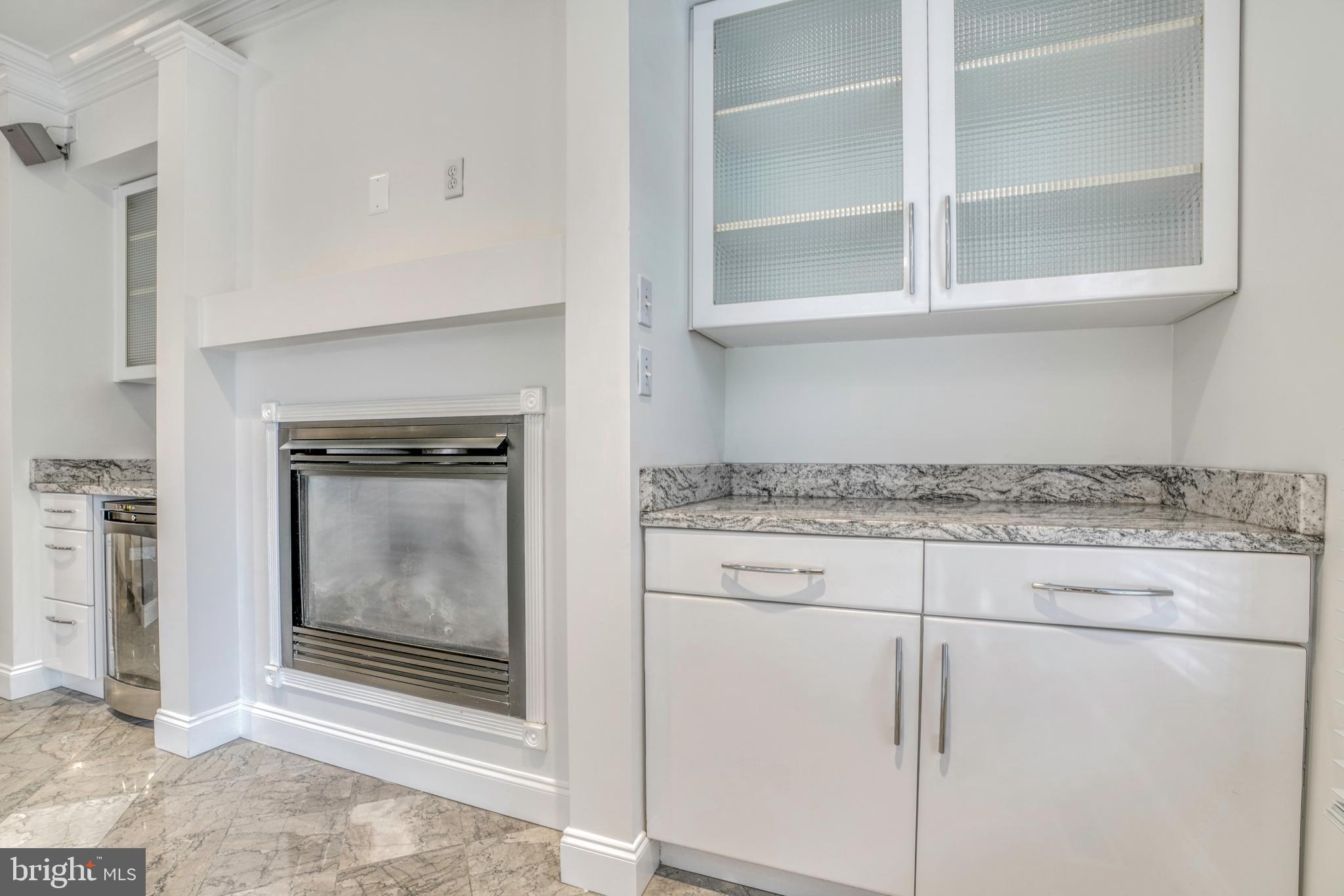 NORTH SHORE - Residential Lease