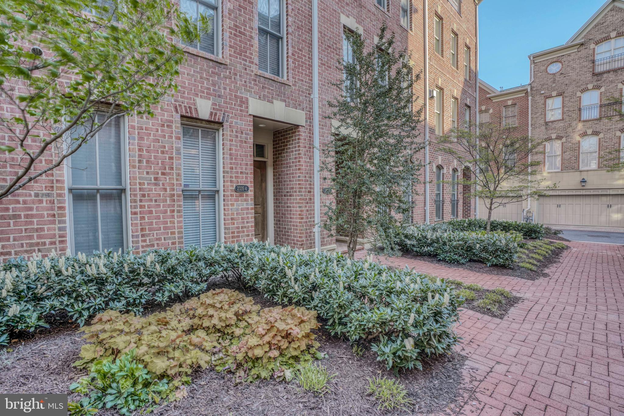 NORTH SHORE - Residential Lease