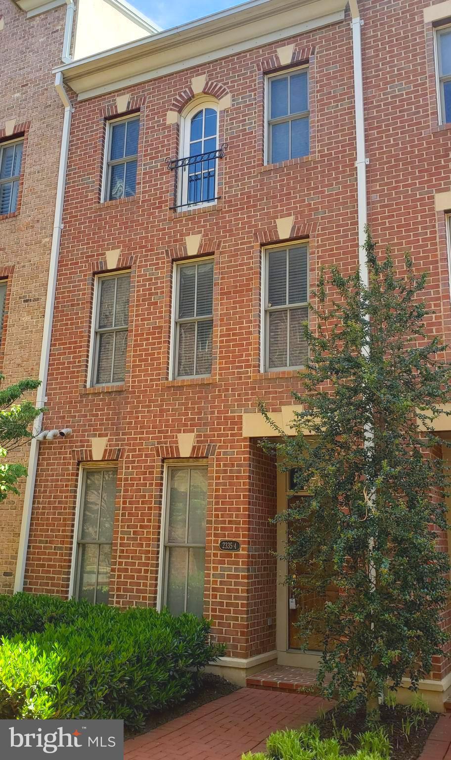 NORTH SHORE - Residential Lease