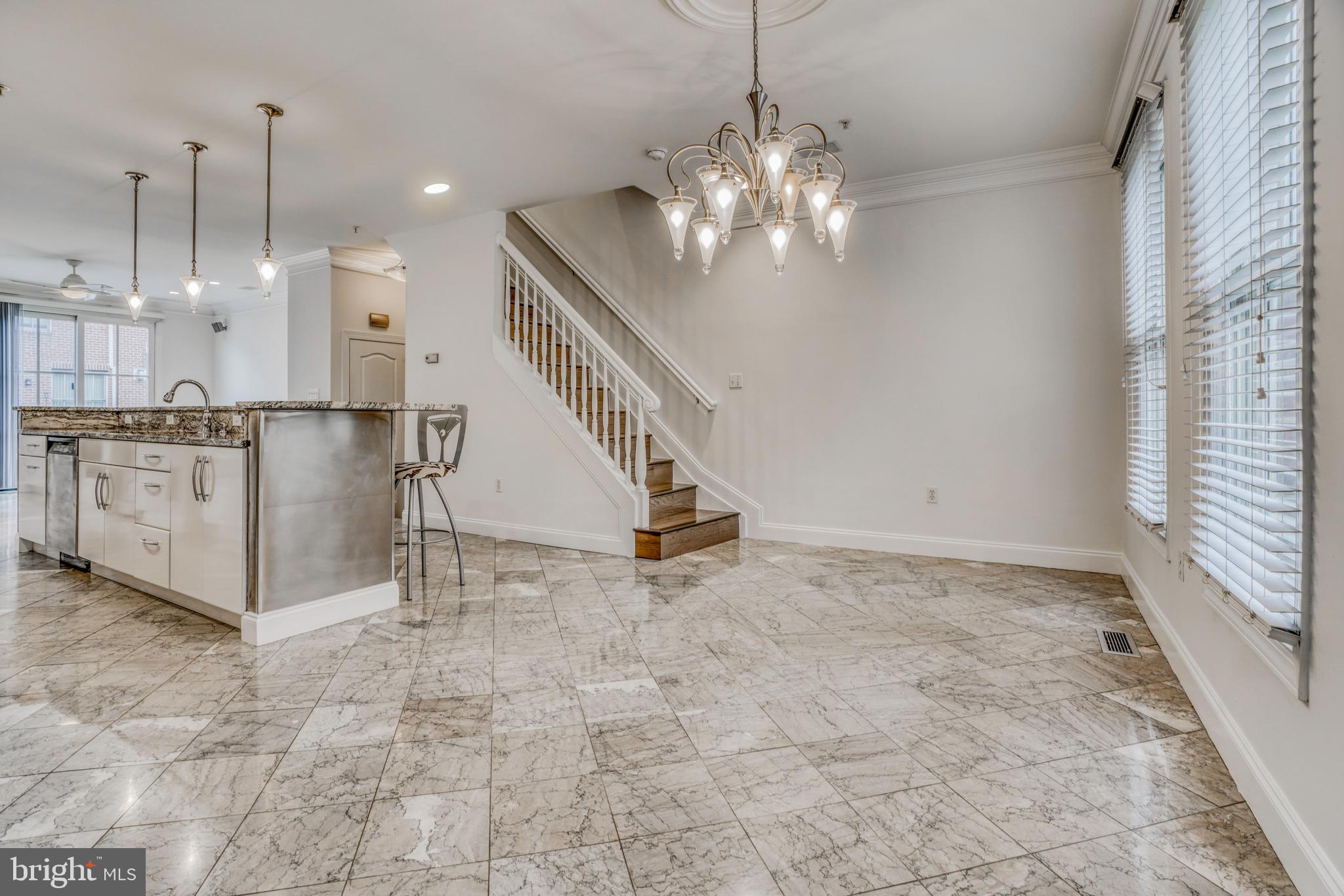 NORTH SHORE - Residential Lease