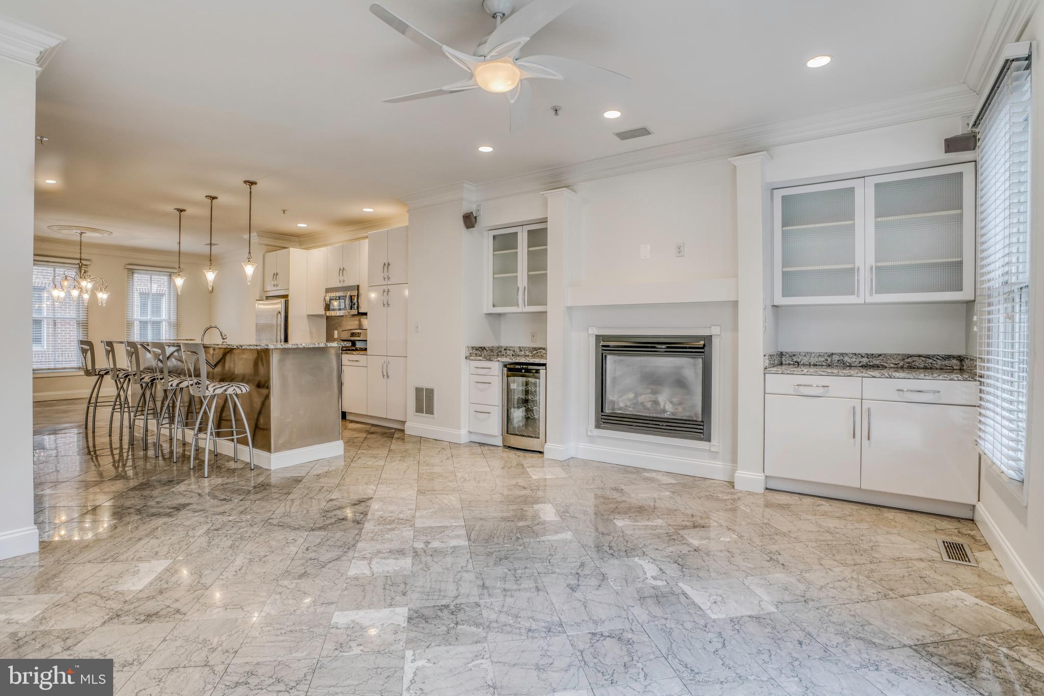 NORTH SHORE - Residential Lease