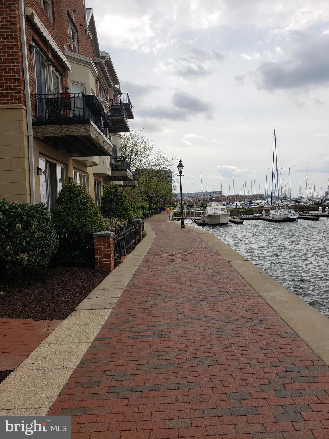 NORTH SHORE - Residential Lease