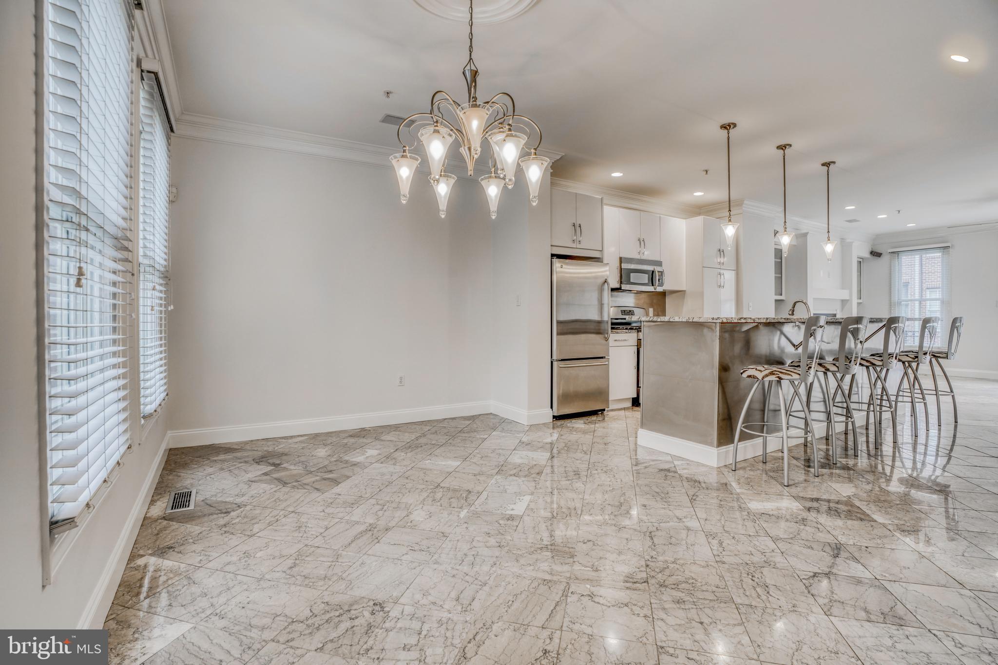 NORTH SHORE - Residential Lease