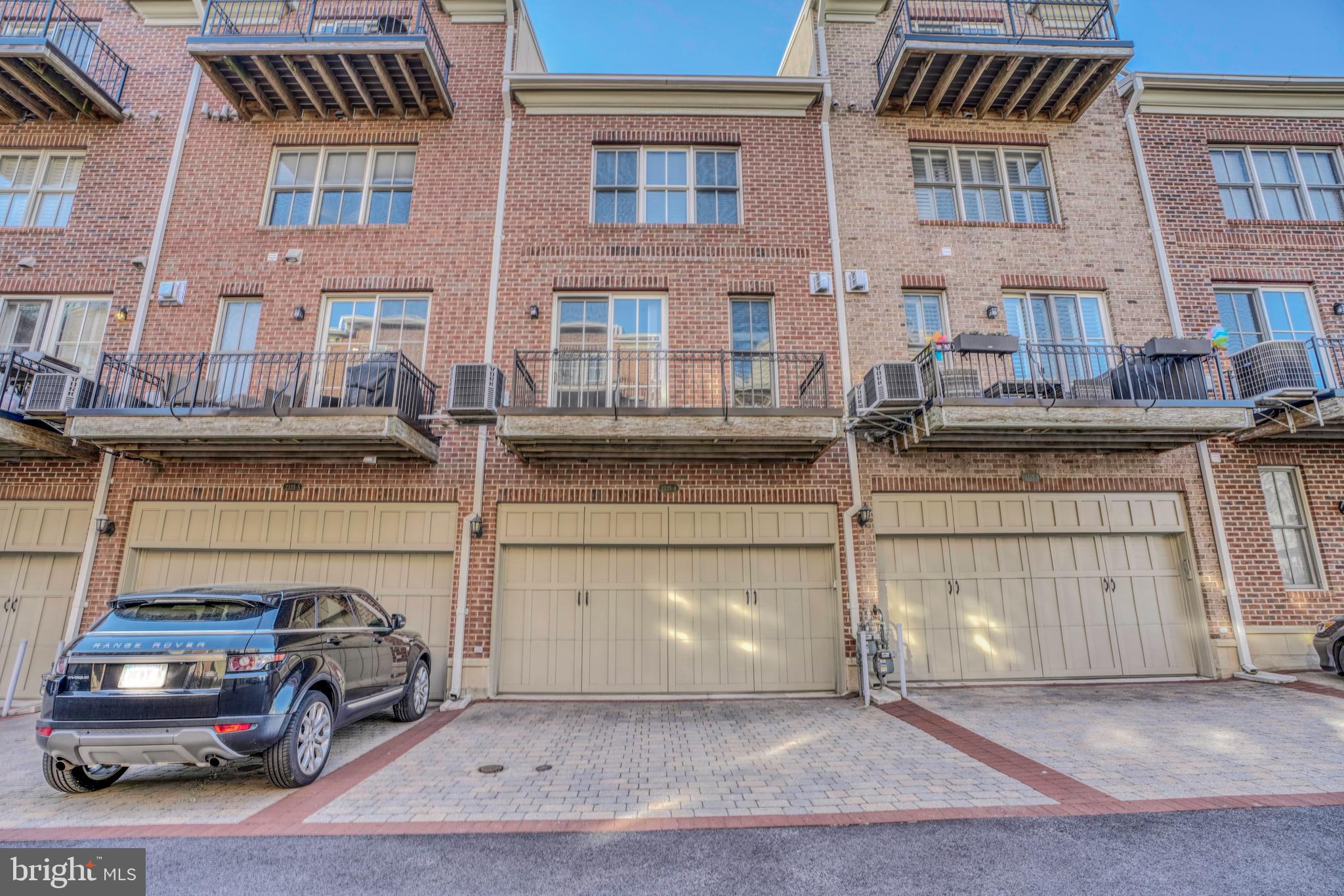 NORTH SHORE - Residential Lease