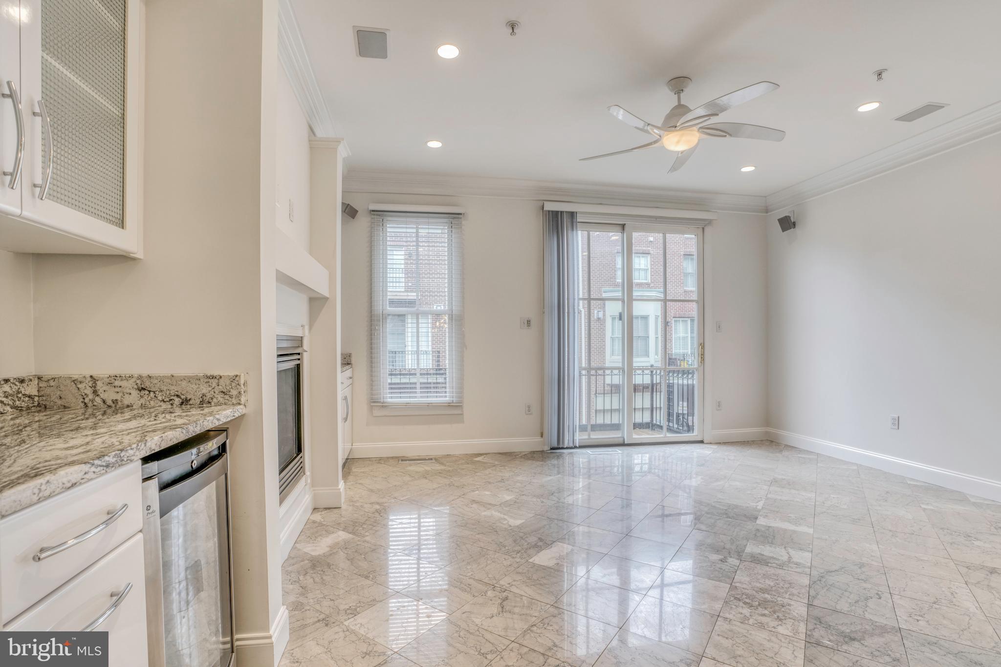 NORTH SHORE - Residential Lease