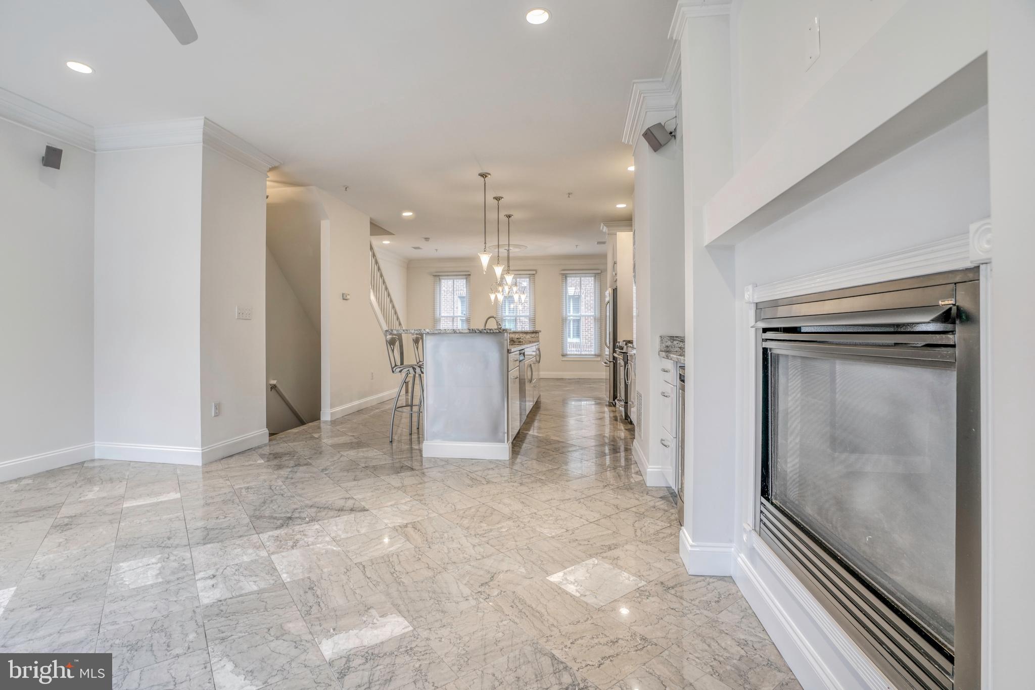 NORTH SHORE - Residential Lease